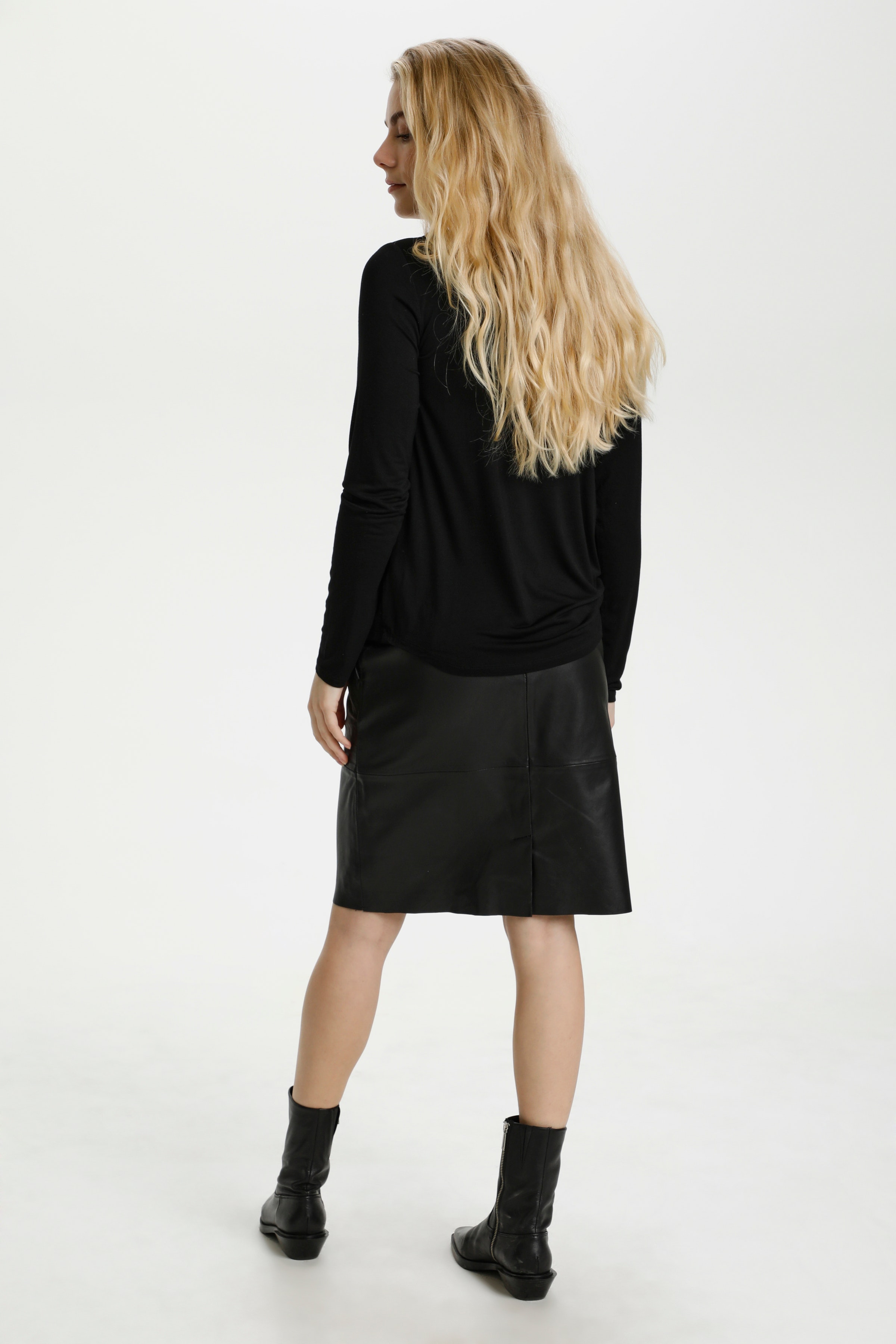 CUberta Leather skirt LOOKBOOK BACK 50106966-500012