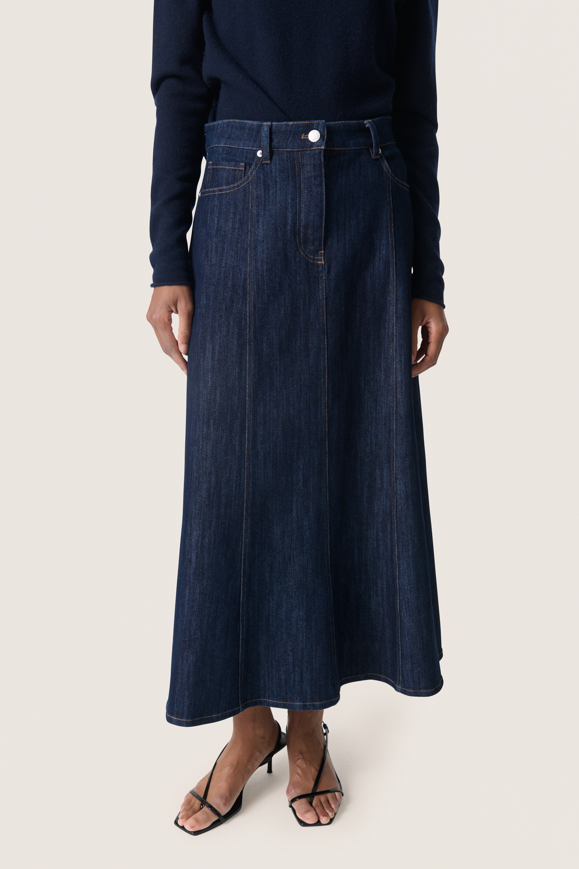 SLNinnie Skirt LOOKBOOK FRONT 30408648-301728