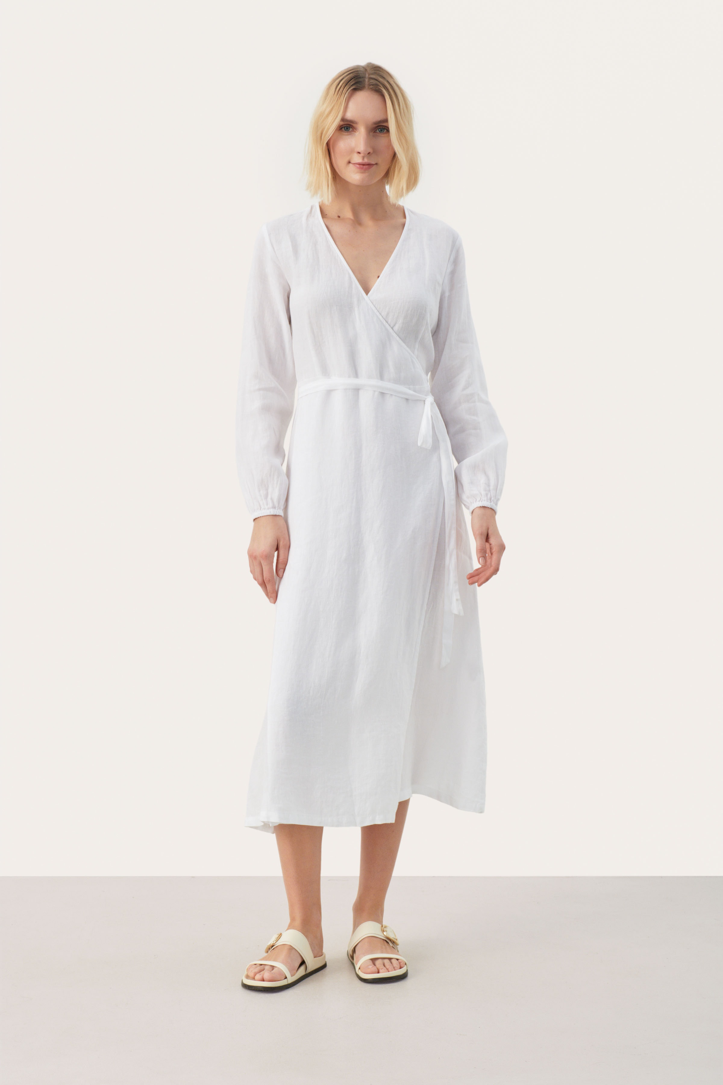 ElinoraPW Omlottklänning LOOKBOOK FRONT 30308404-110601