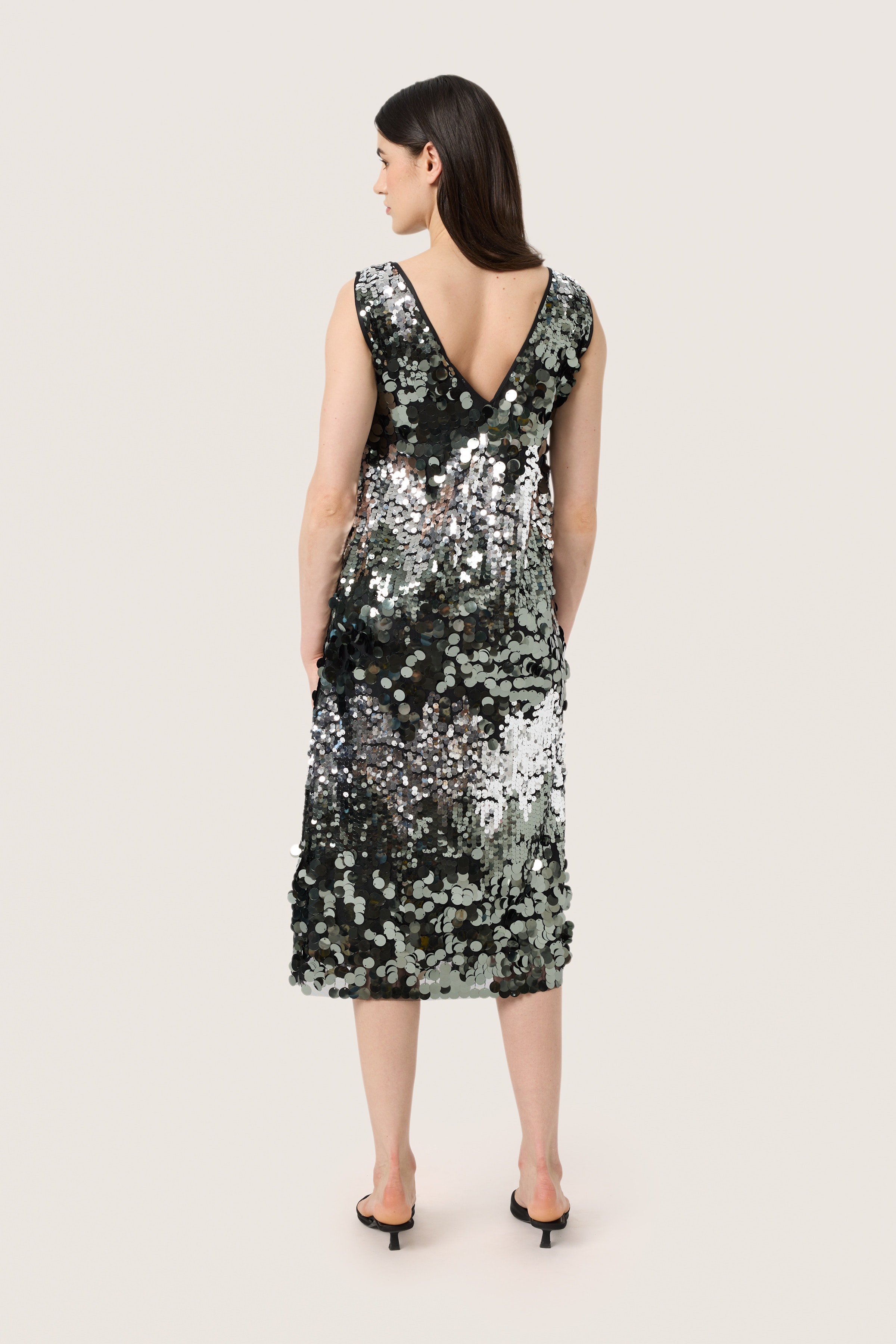 SLAdine Sequin Dress LOOKBOOK BACK 30407758-303283