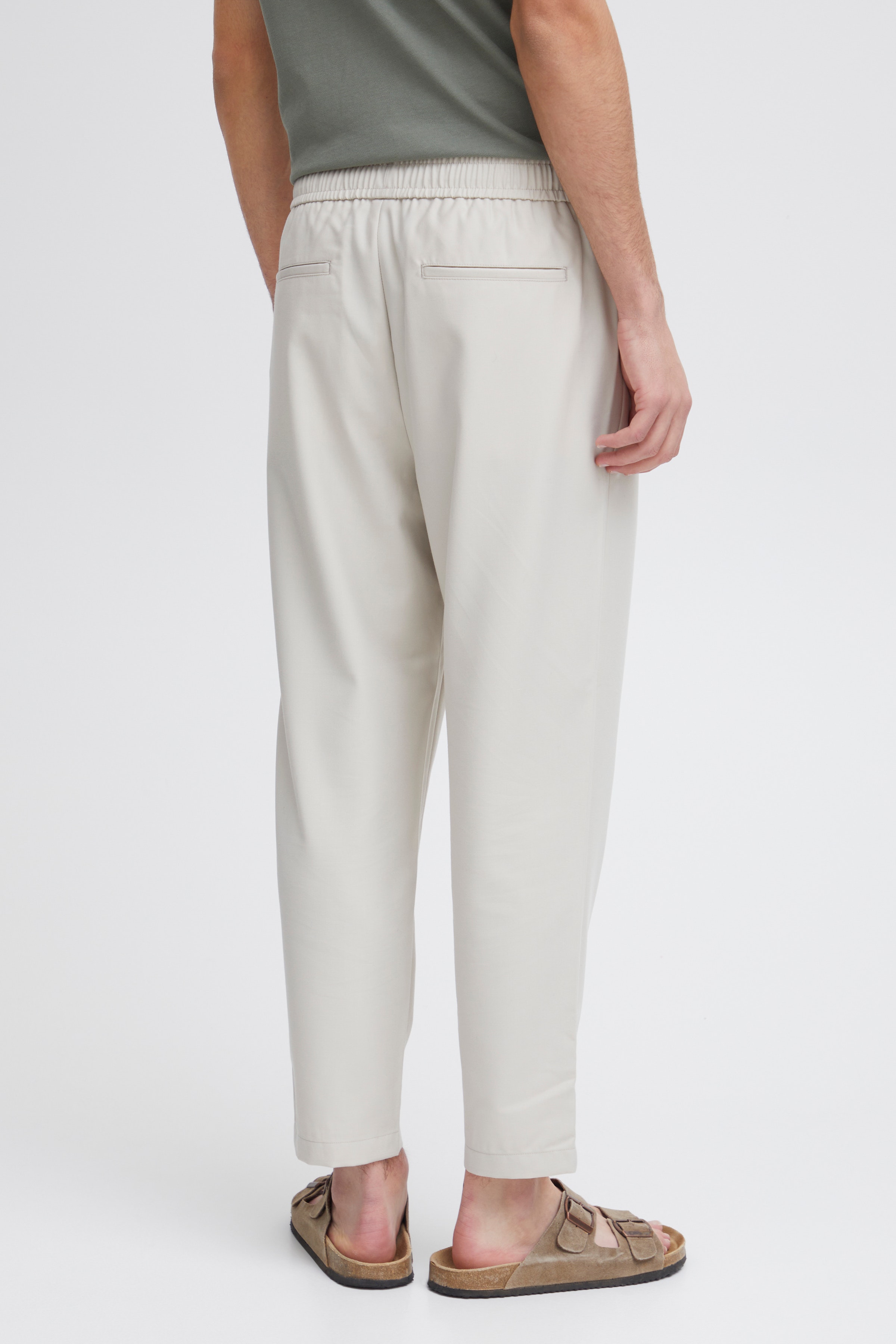 CFHAKAN Trousers LOOKBOOK BACK 20505041-140002