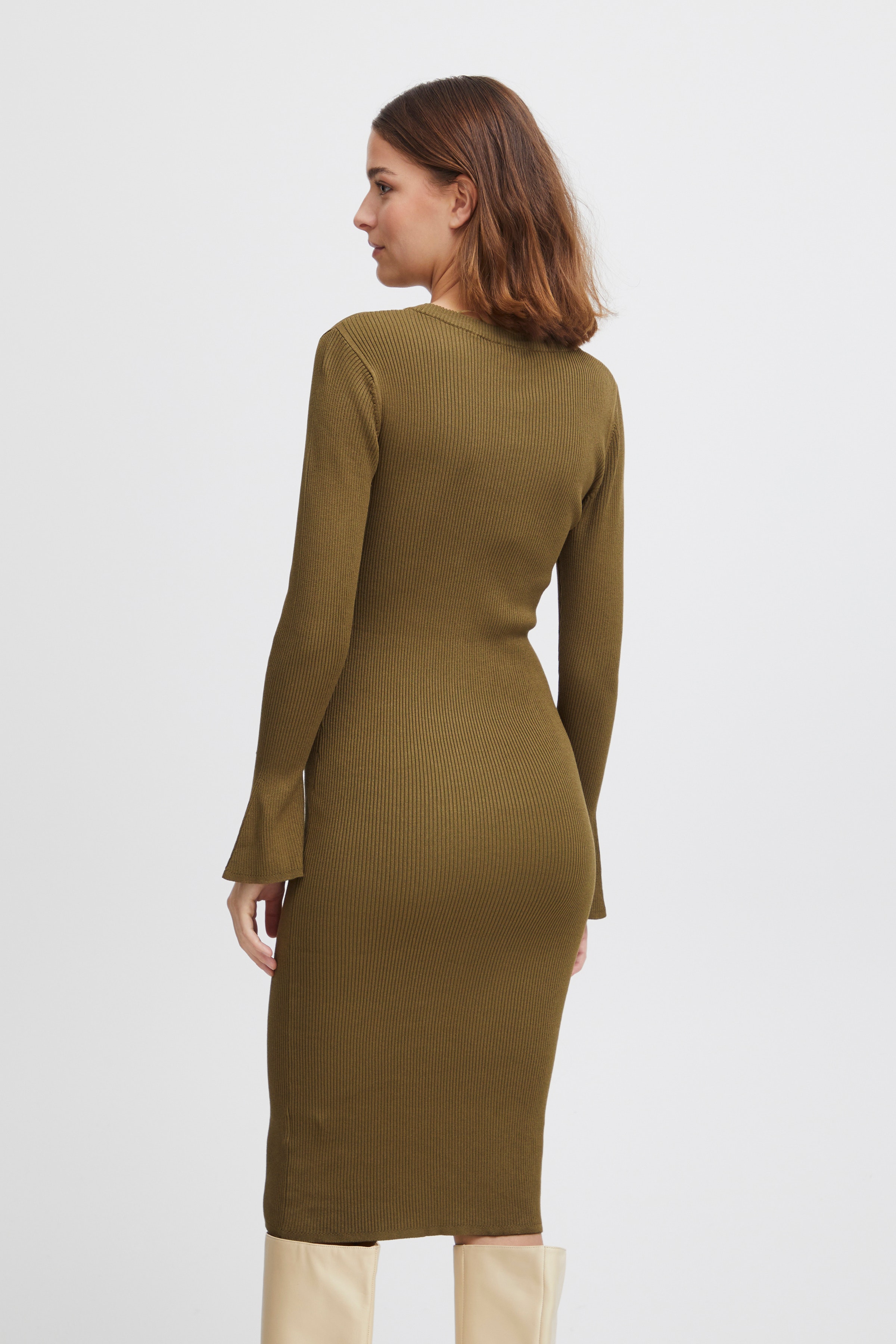 BYMMORLA Kleid LOOKBOOK BACK 20815308-190622