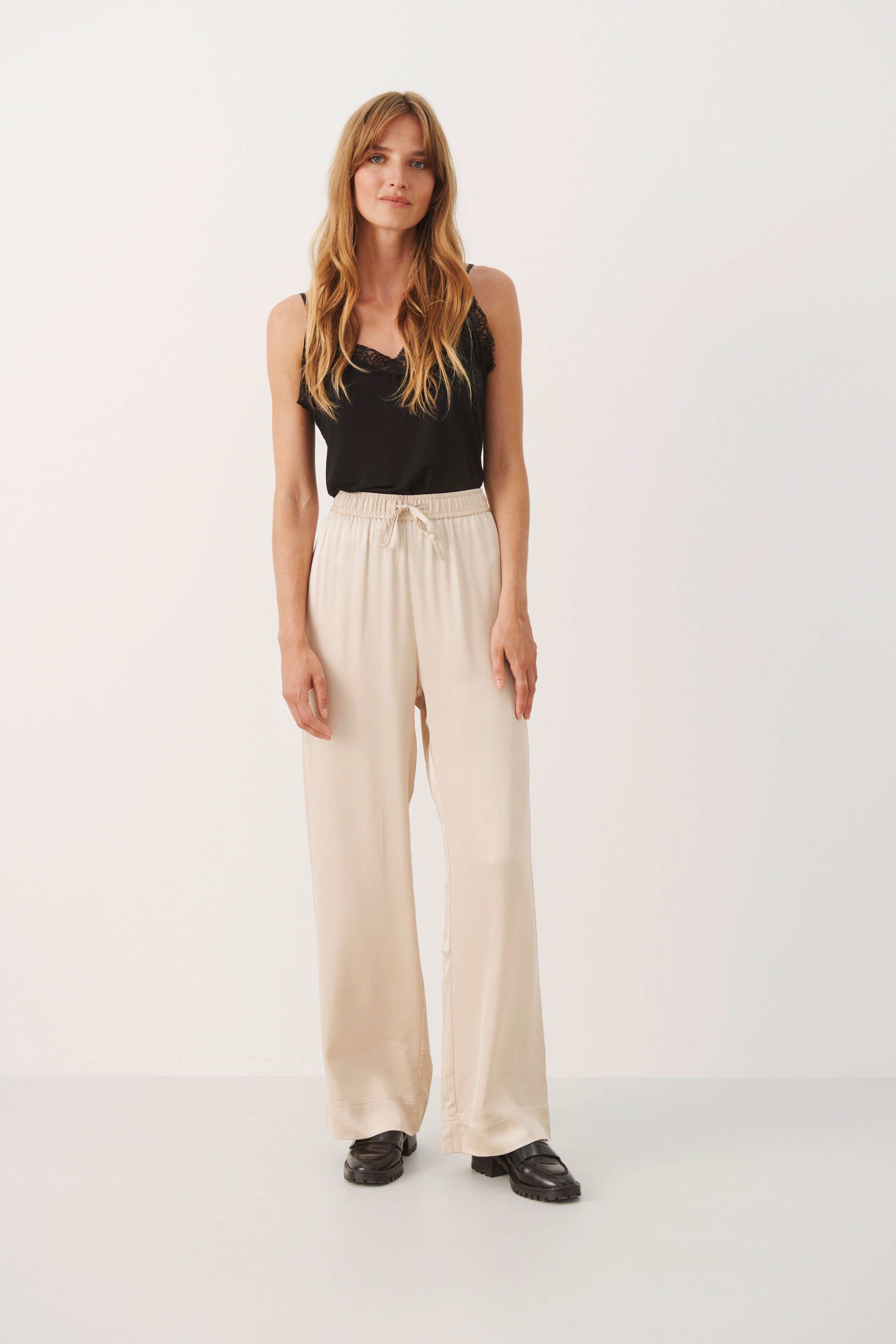 TiaraPW Bukser LOOKBOOK FRONT 30307278-141106