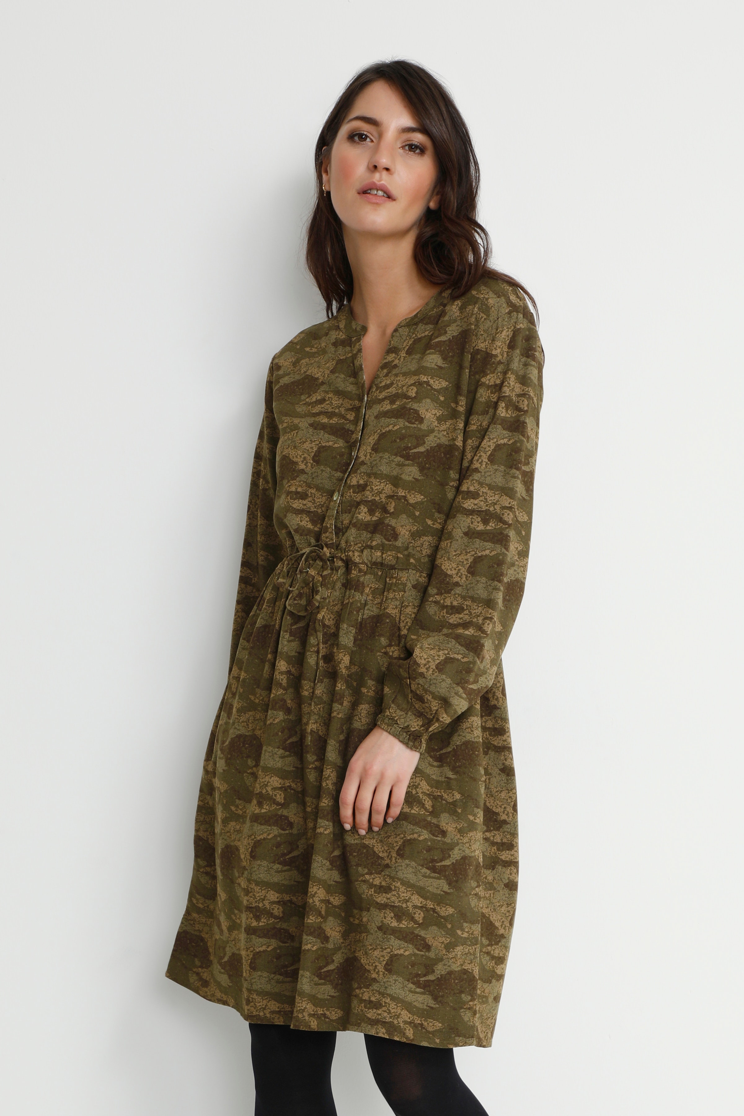 CRVimma Kleid LOOKBOOK FRONT 10610671-103391