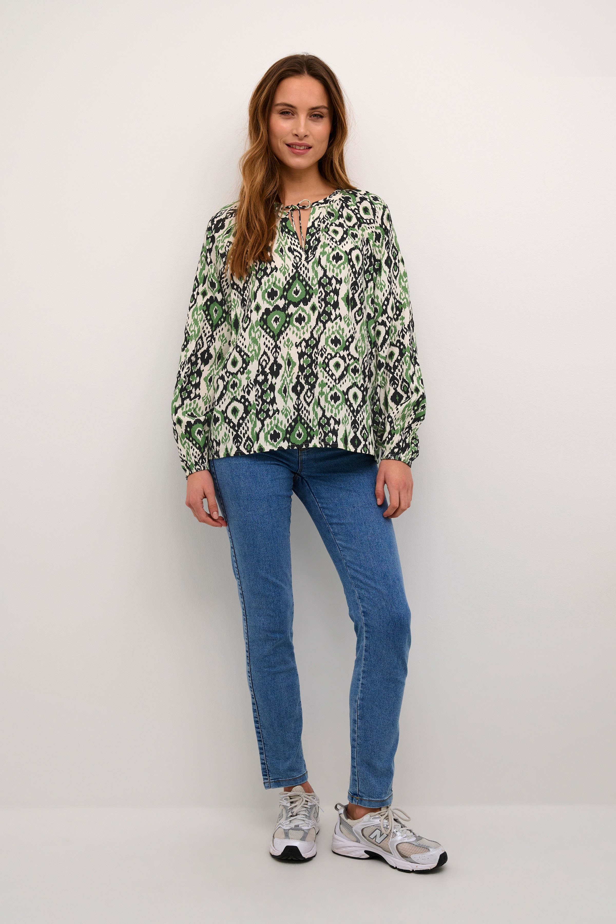 BPetta Bluse LOOKBOOK FRONT 10590661-105826B