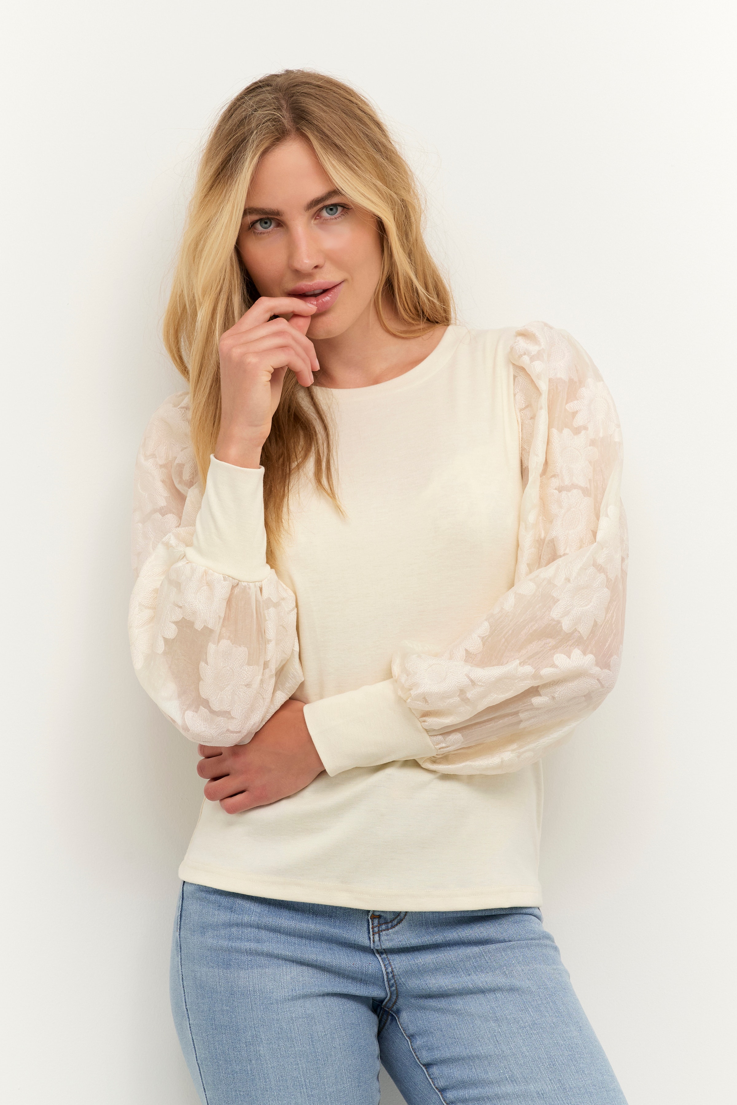 KAflora Blus LOOKBOOK FRONT 10507245-110105
