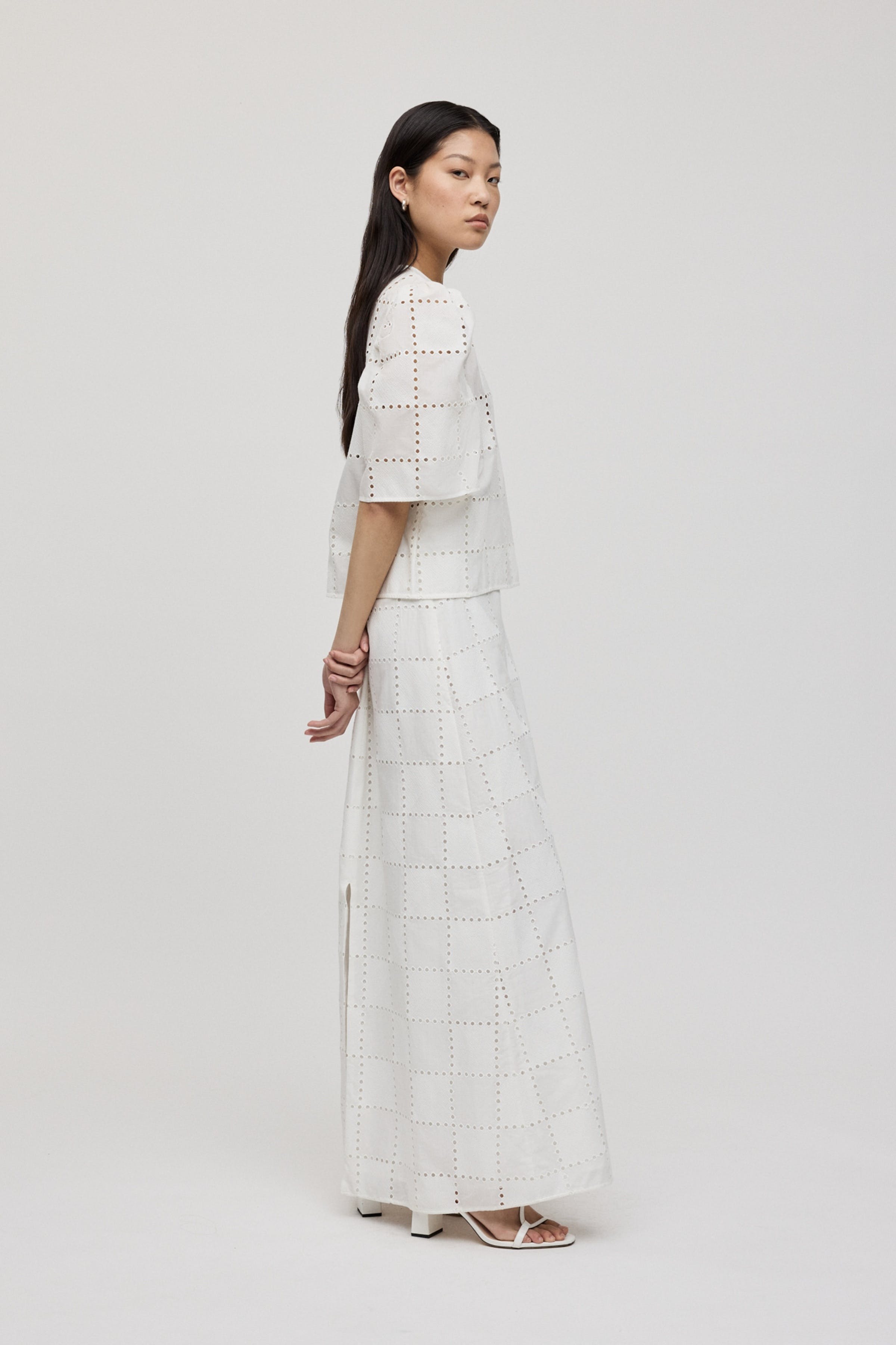 ELISABETH Bluse LOOKBOOK FRONT 30600483-WH010