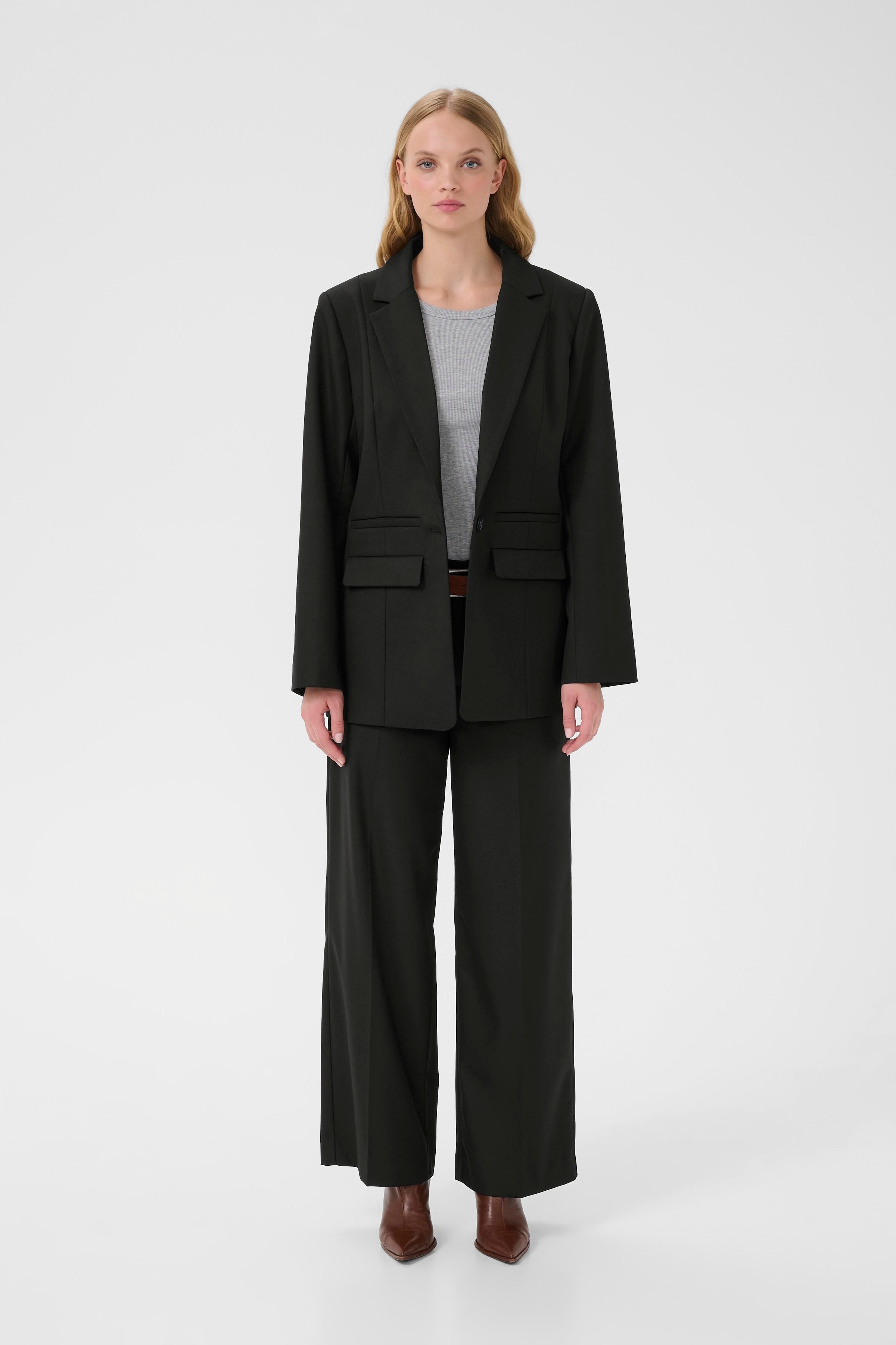 GZpaula Blazer LOOKBOOK FRONT 10910914-100017