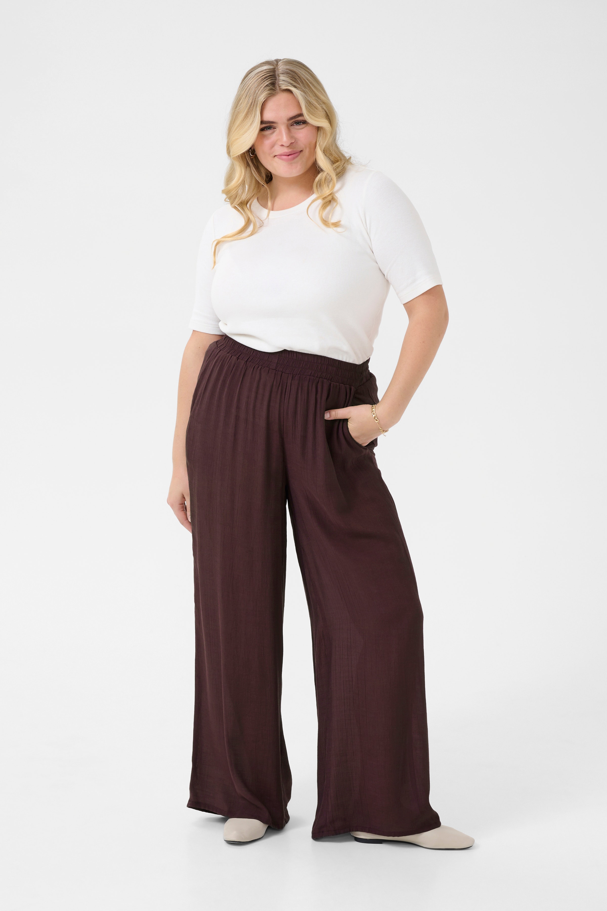 KCalia Pantalon LOOKBOOK FRONT 10583463-191619