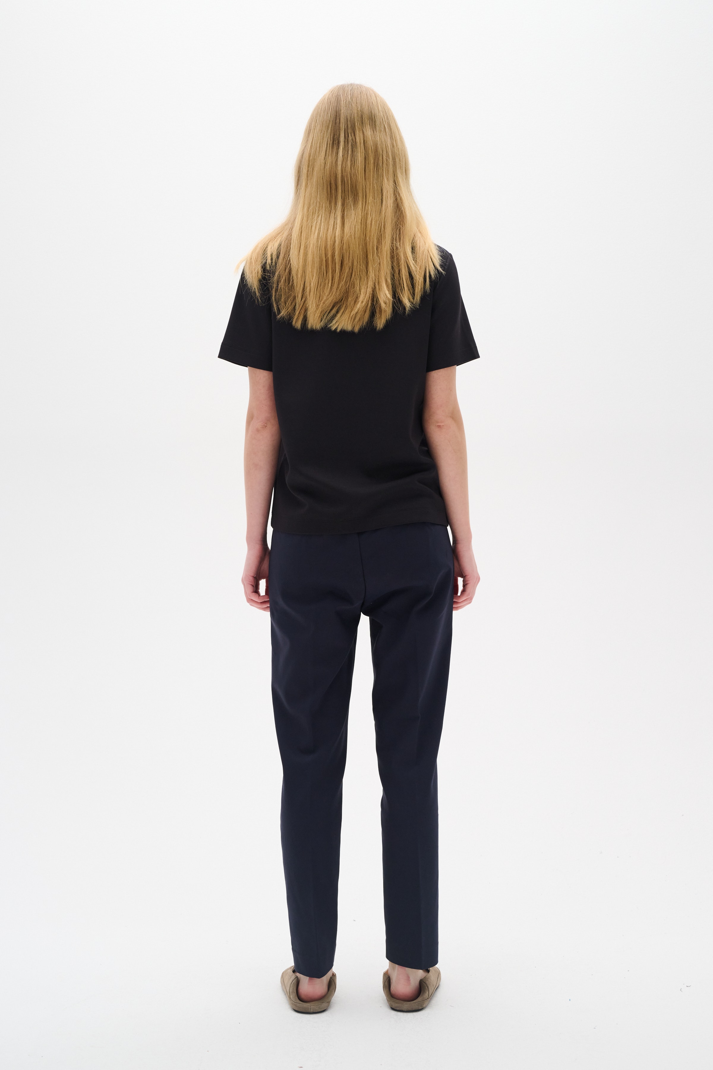 ZellaIW Trousers LOOKBOOK BACK 30105579-300005