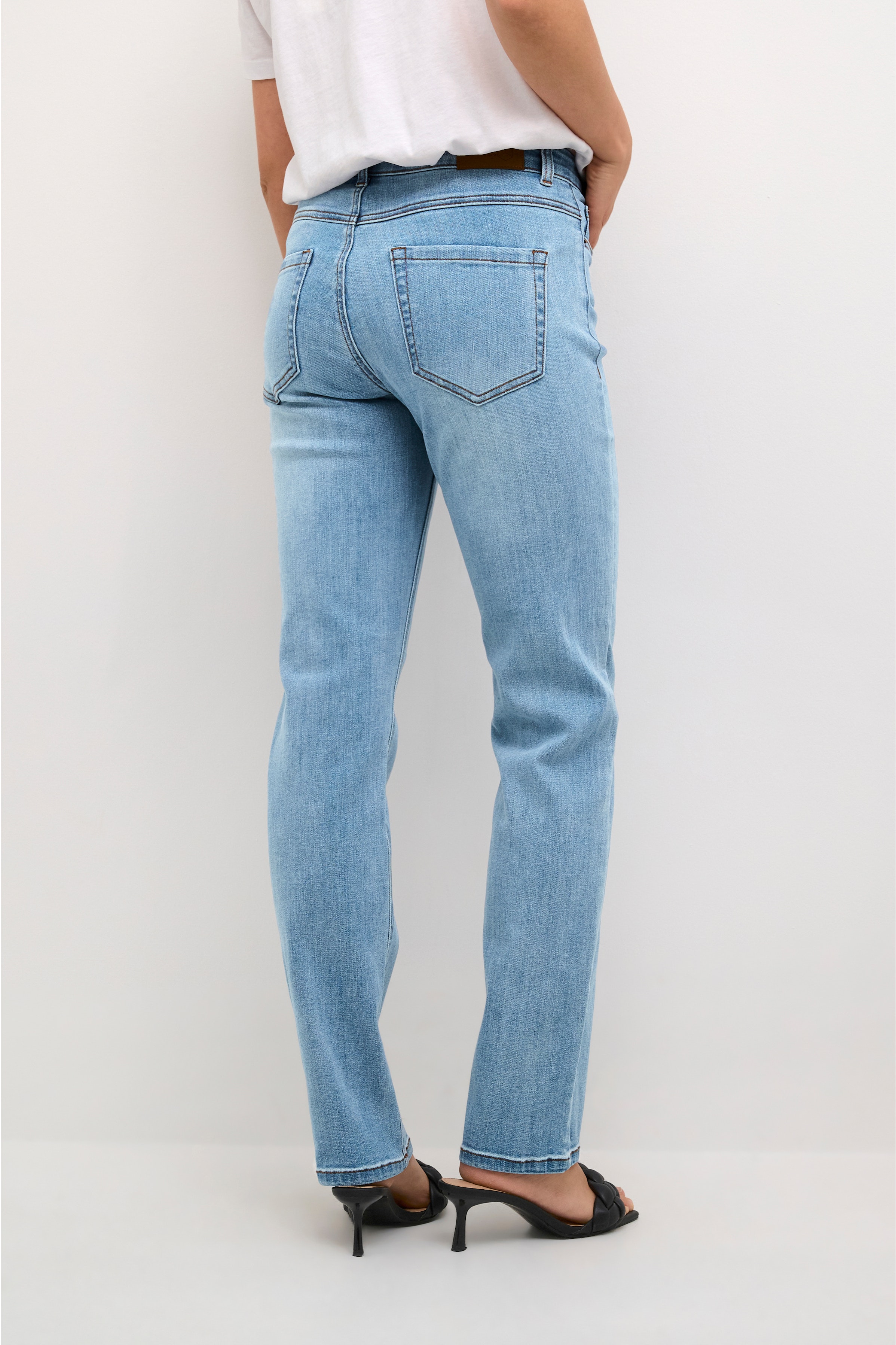 KAsinem Straight Jeans LOOKBOOK BACK 10508384-101012