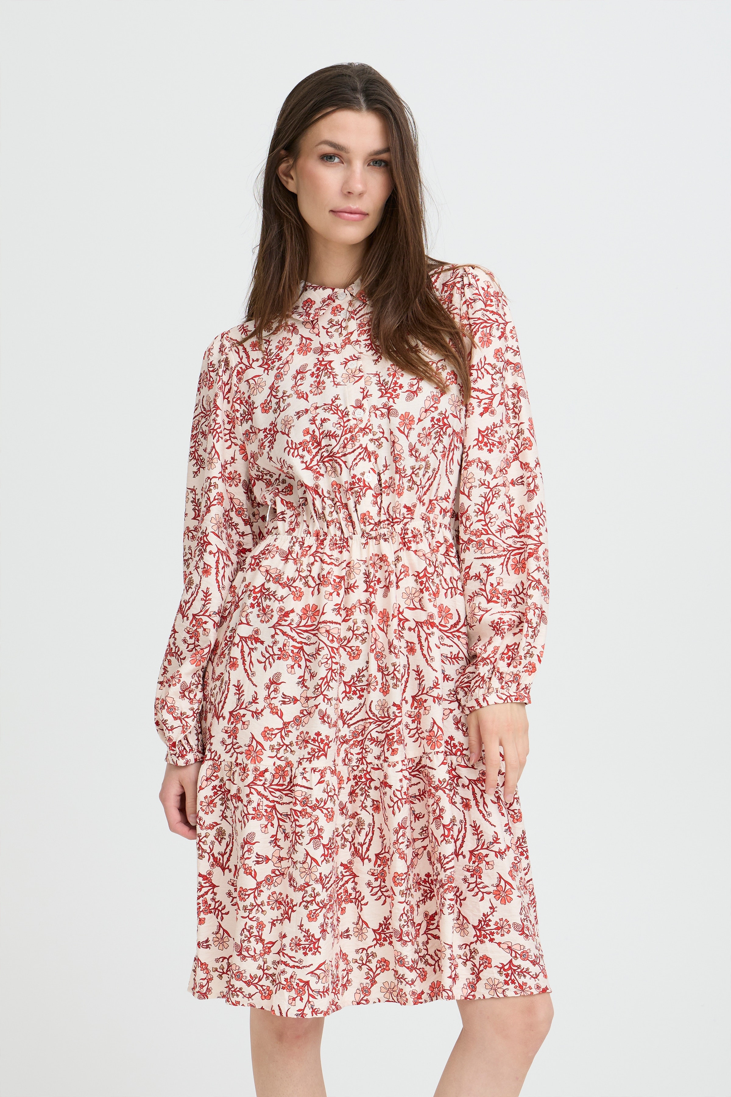 PZABRINA Kjole LOOKBOOK FRONT 50210319-171664