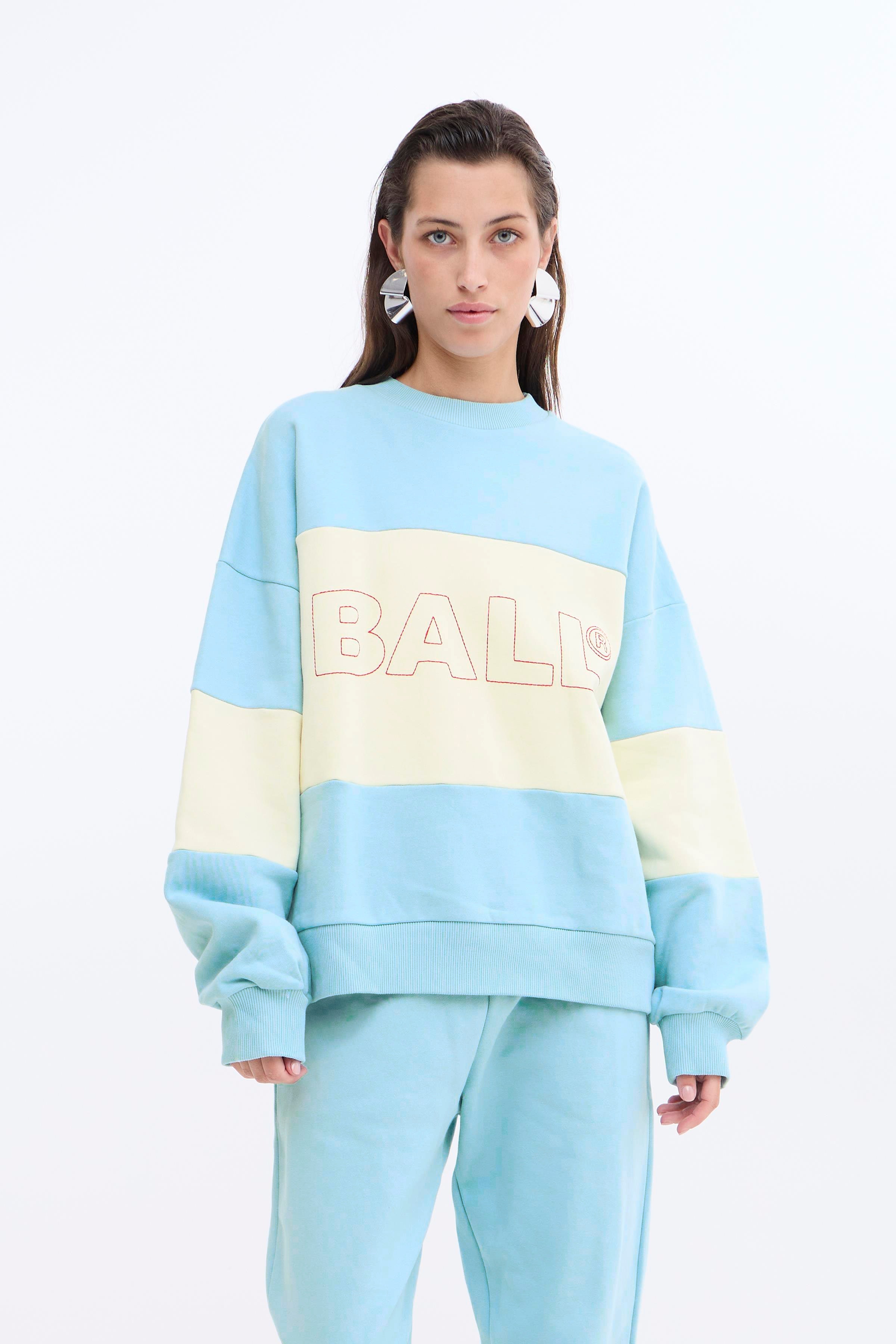 BALL SUMMER CHAIN CREW NECK LOOKBOOK FRONT 50405205-B1011