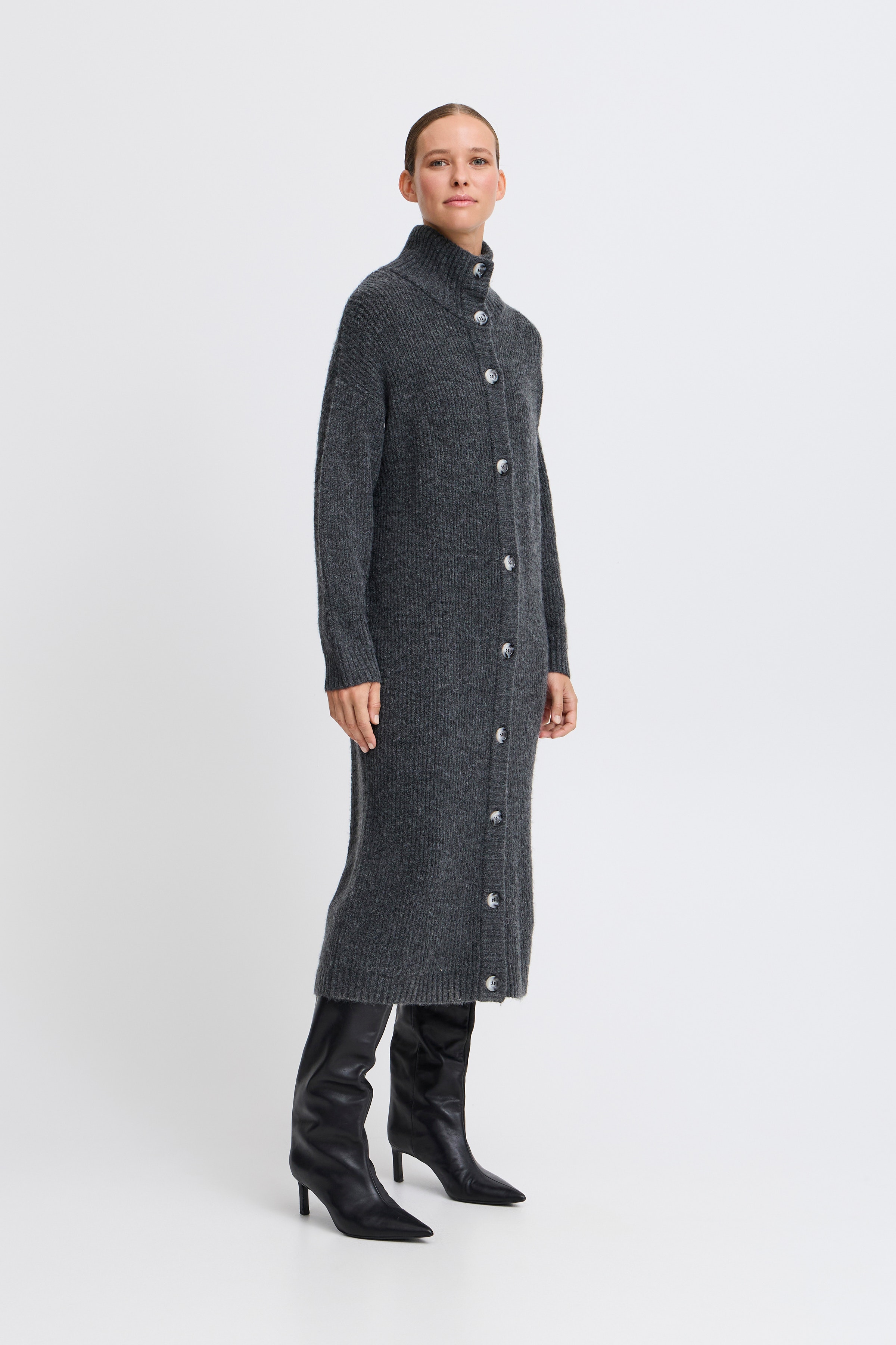 BYMARIANNE Cardigan LOOKBOOK FRONT 20815642-200456