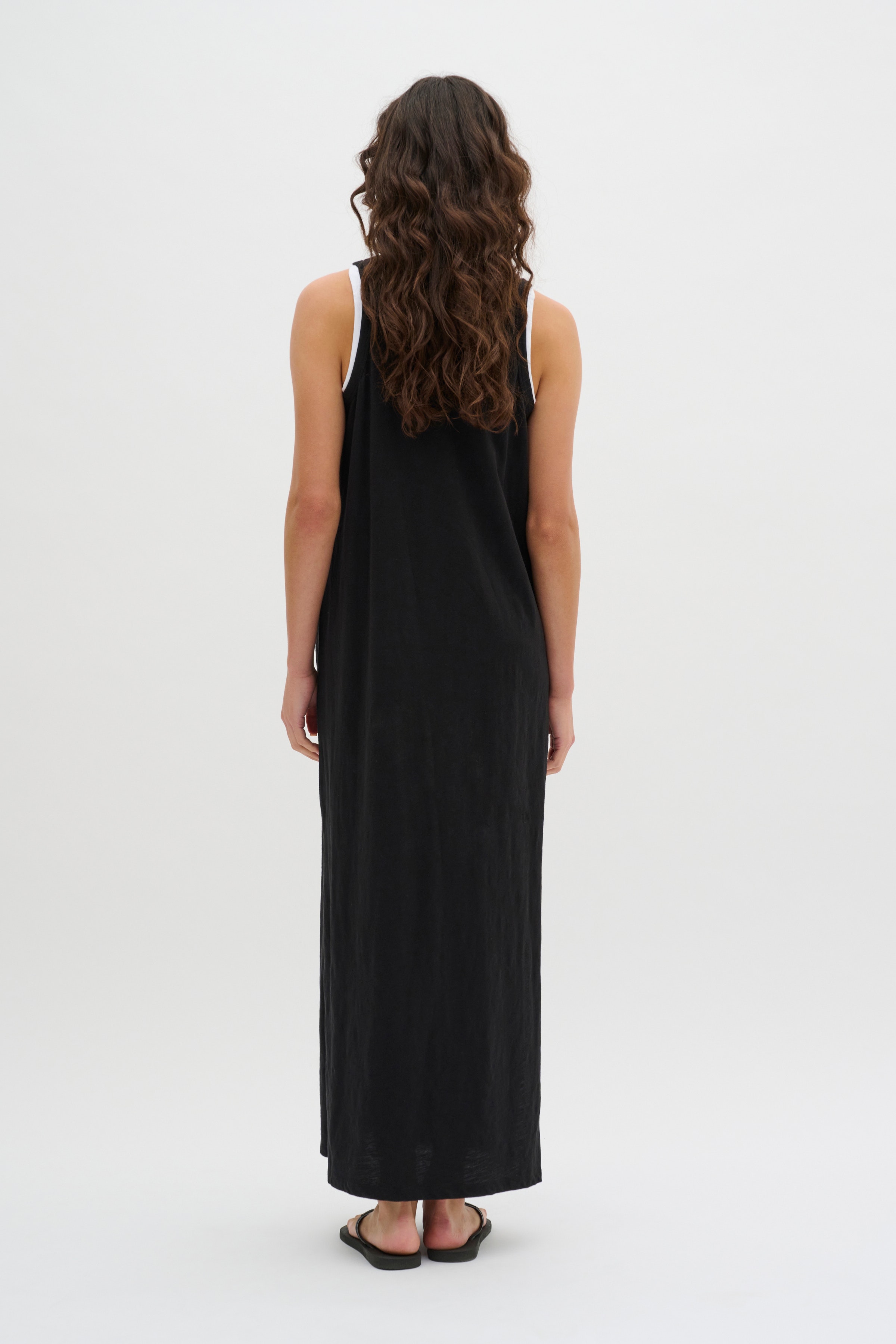 LuzMW Dress LOOKBOOK BACK 10704689-100031