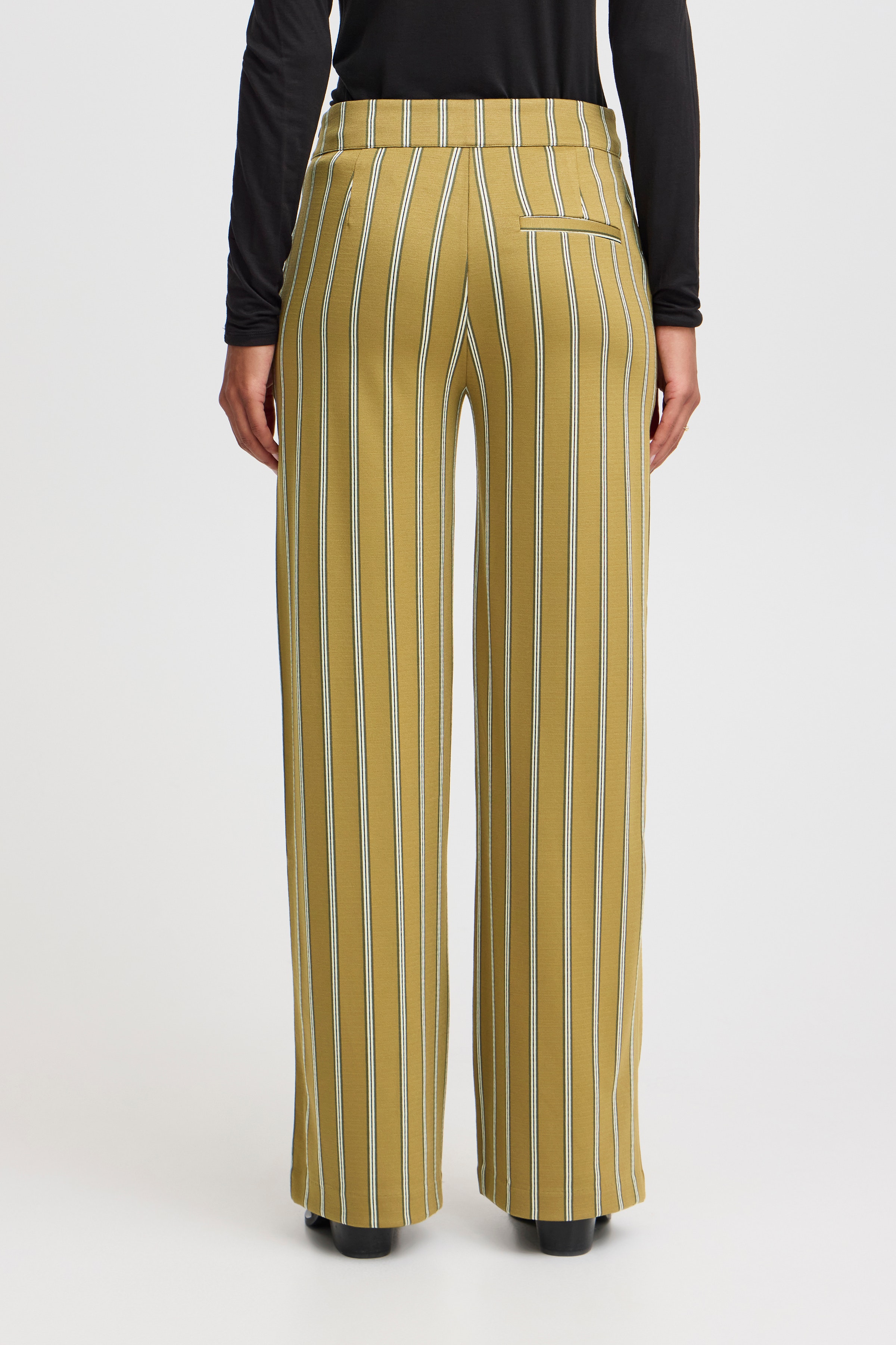 IHRUTI Trousers LOOKBOOK BACK 20121514-180629