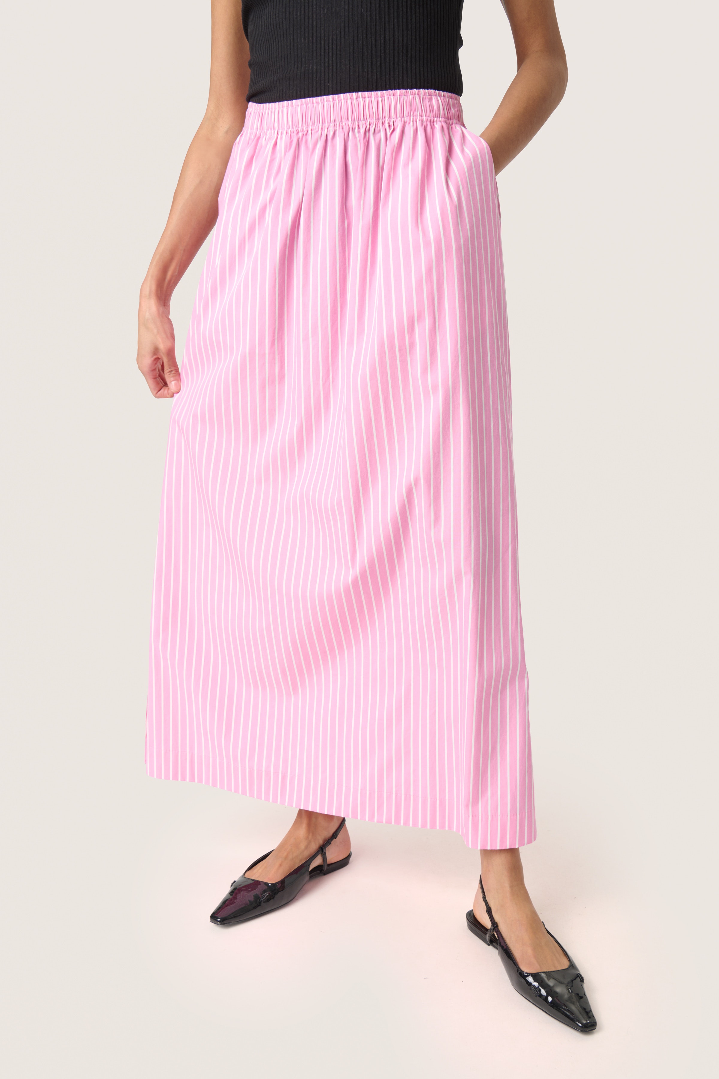 SLKaily Kjol LOOKBOOK FRONT 30408236-303715