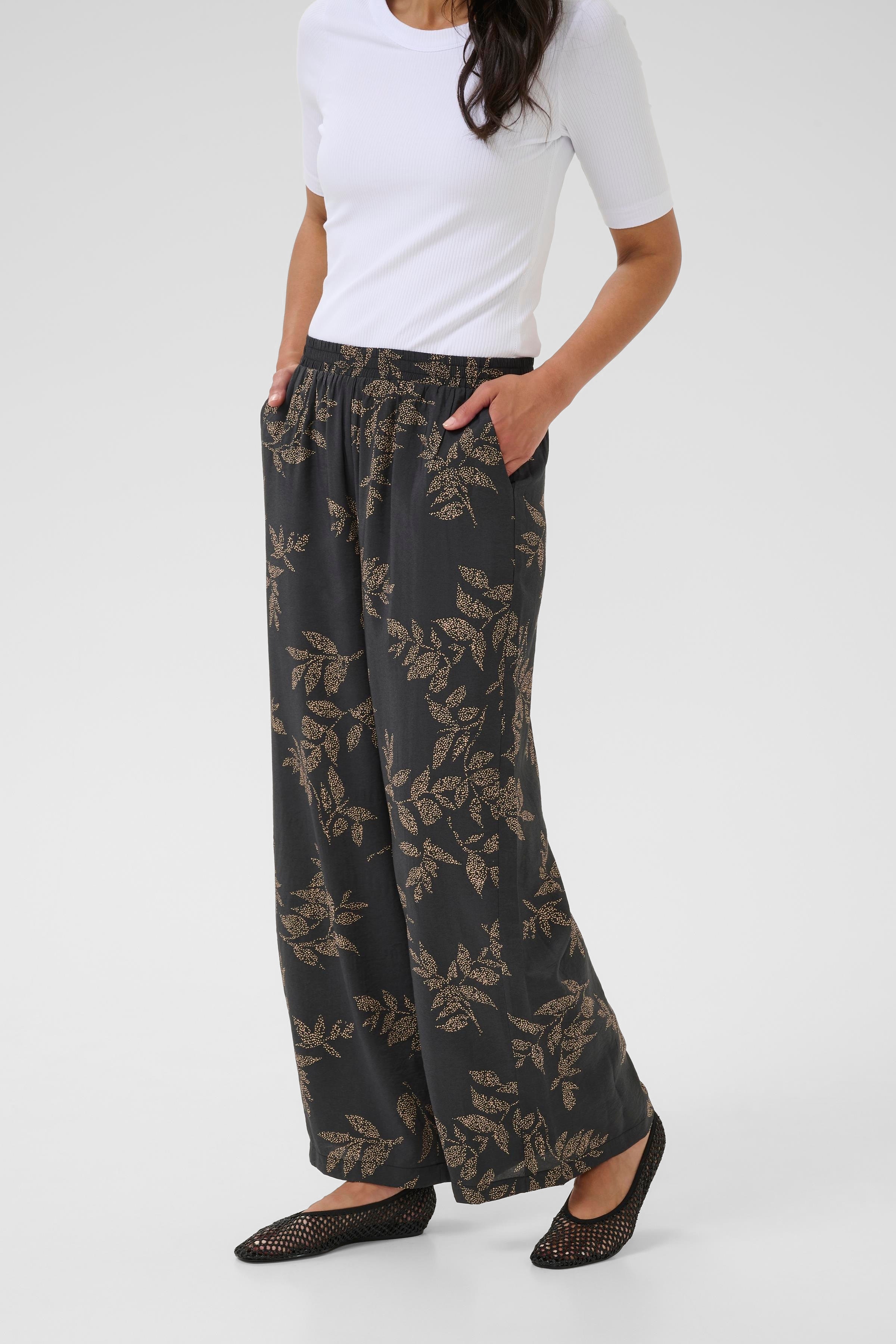 BParianna Hose LOOKBOOK FRONT 40200026-108427