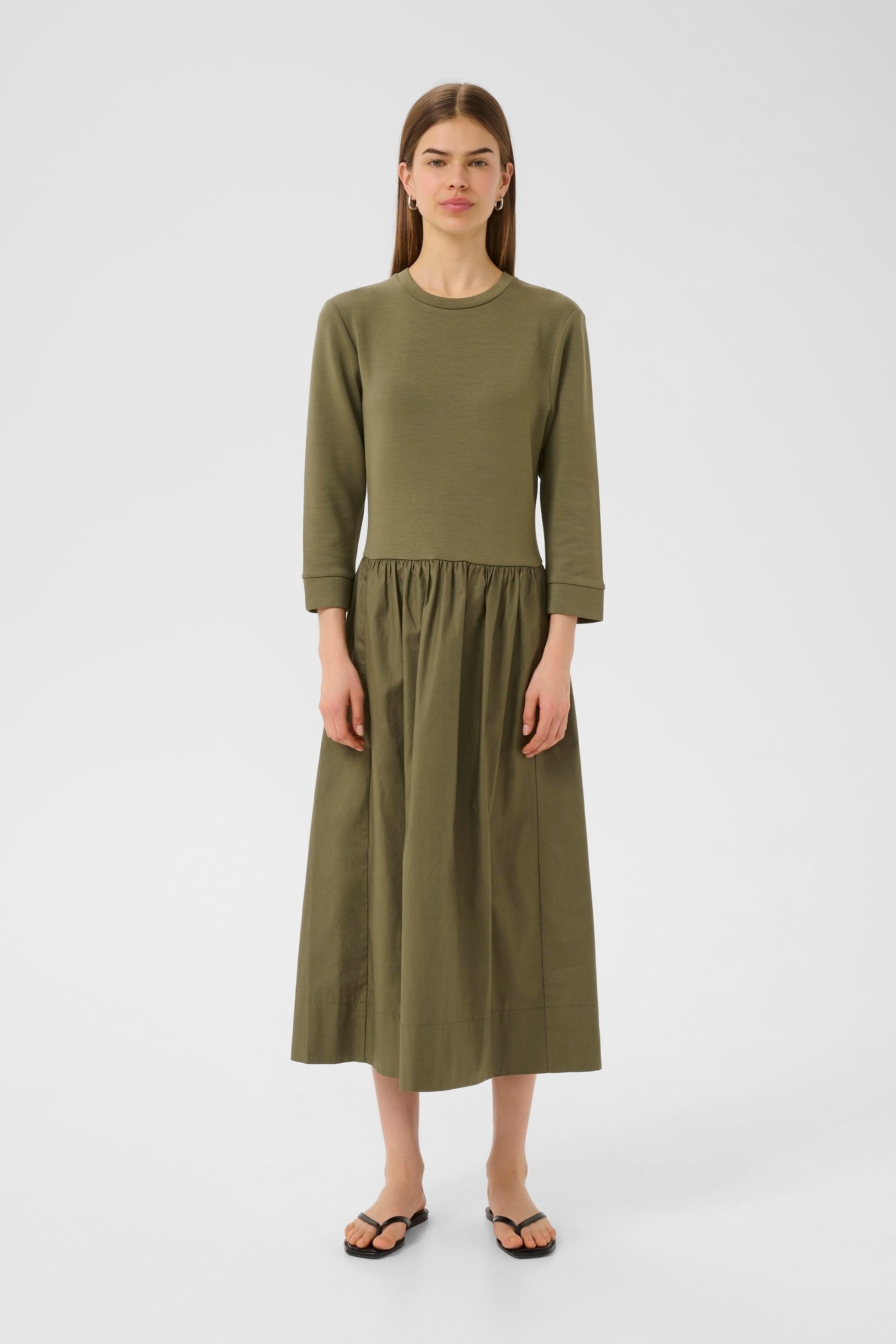 MiraIW Kjole LOOKBOOK FRONT 30110507-180515