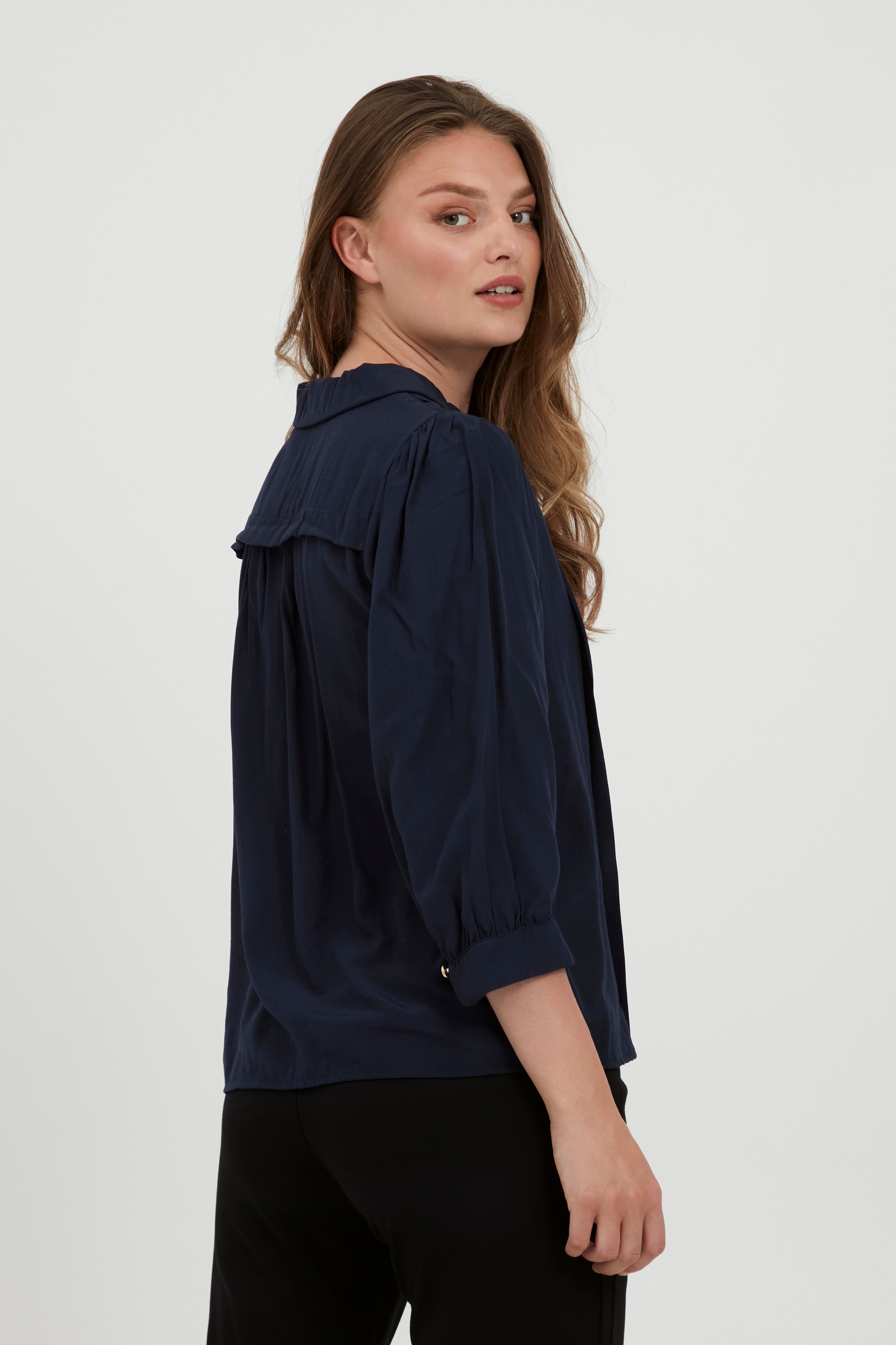 Langermet bluse LOOKBOOK FRONT 20404134-193923