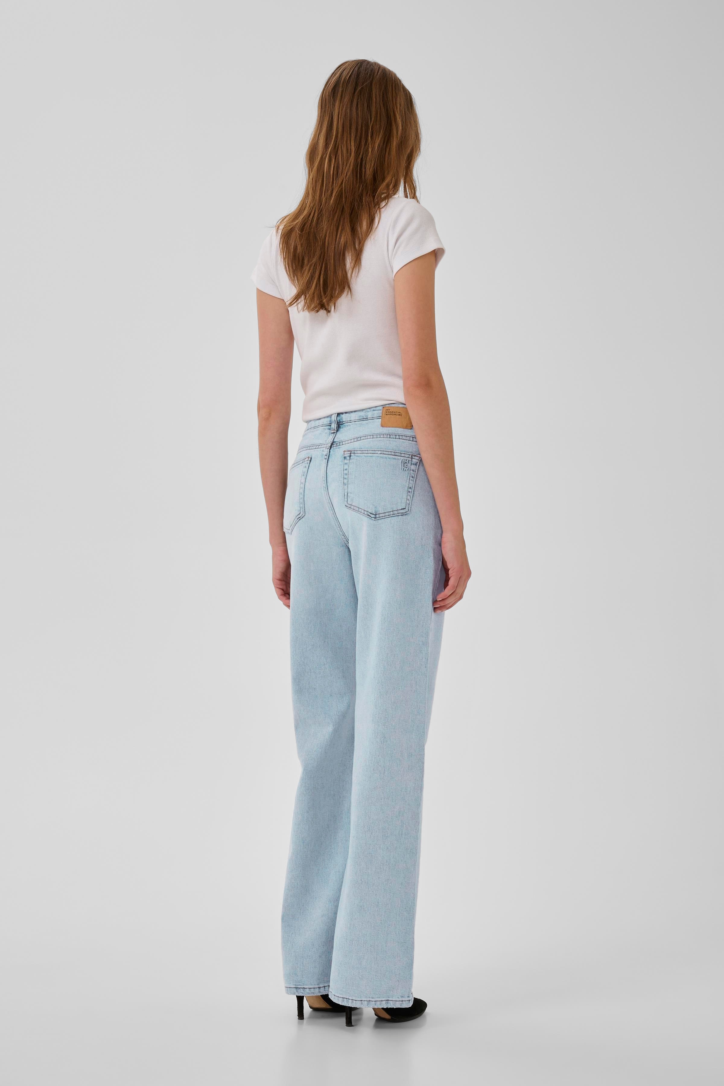 05 THE LOUIS HIGH WIDE LOOKBOOK BACK 10704222-100046
