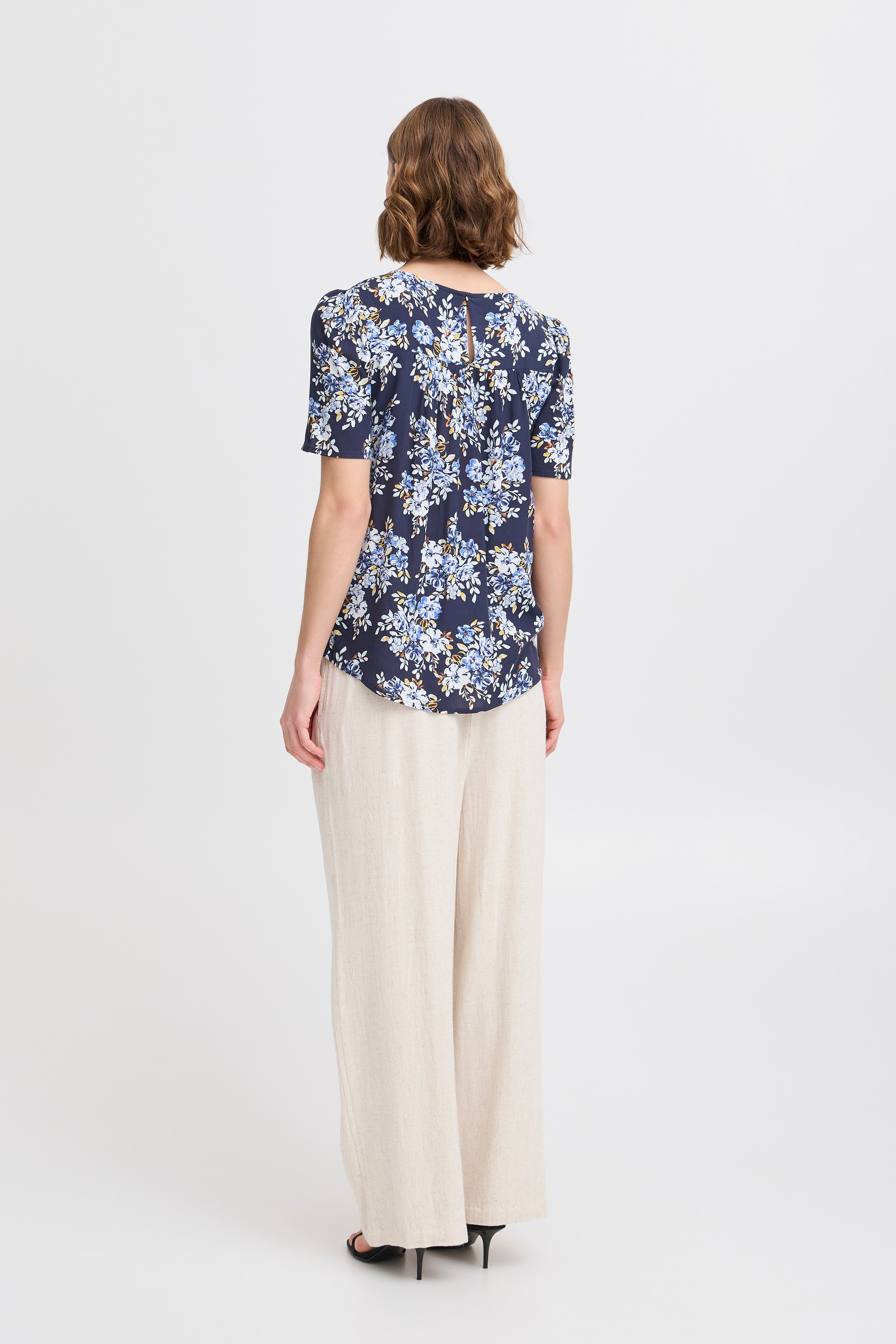 BYMMJOELLA Blus LOOKBOOK BACK 20811222-204600