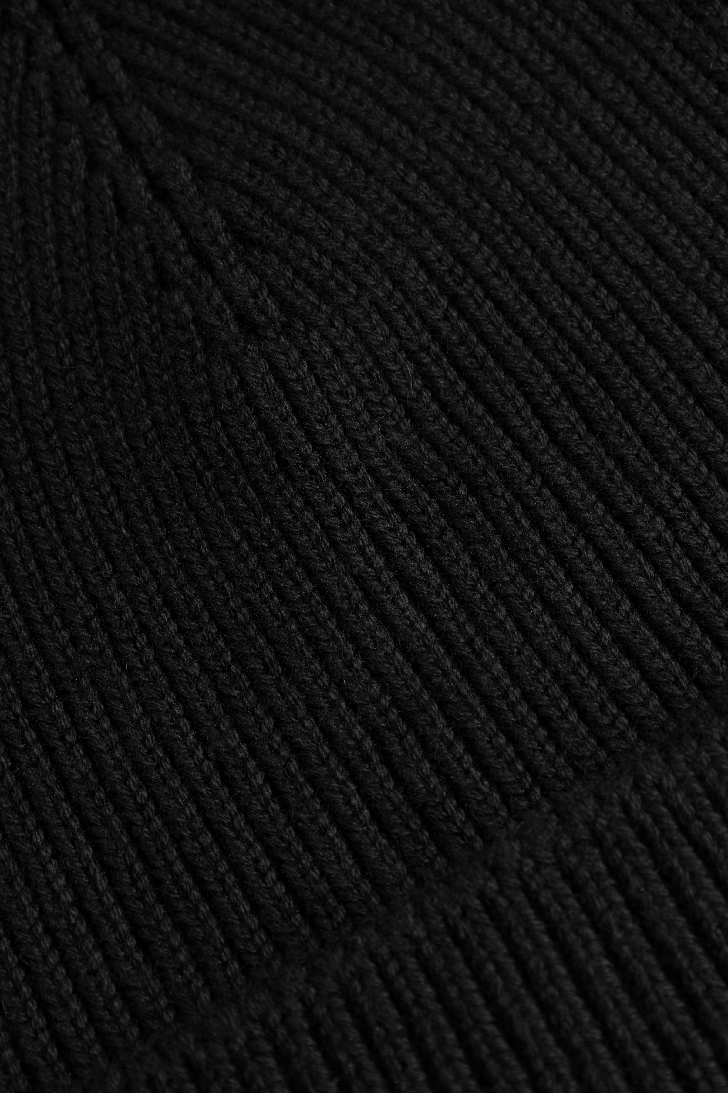 WWEddie beanie PACK DETAIL 30251647-303700