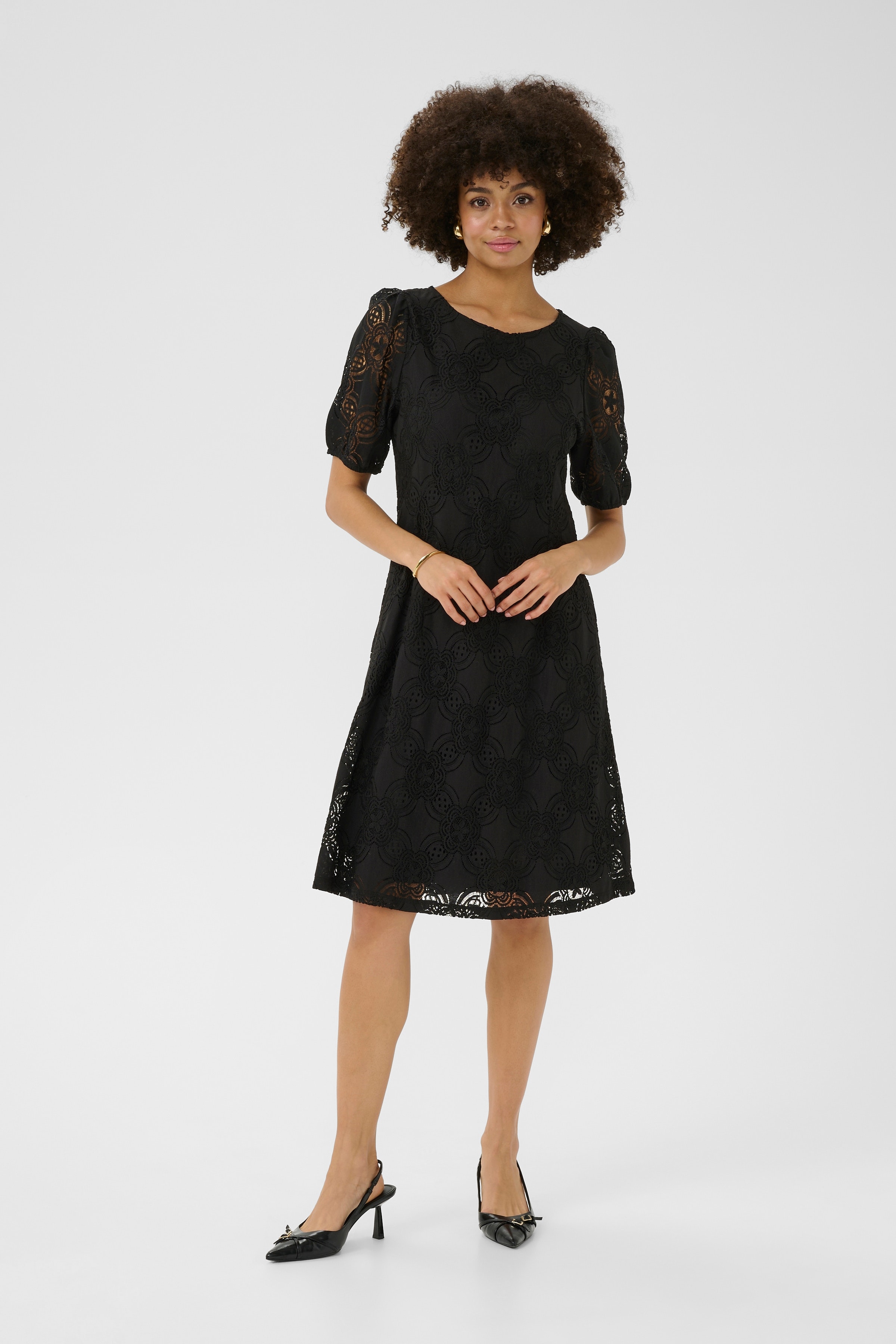 CUsigla Lace dress LOOKBOOK FRONT 50112215-500012