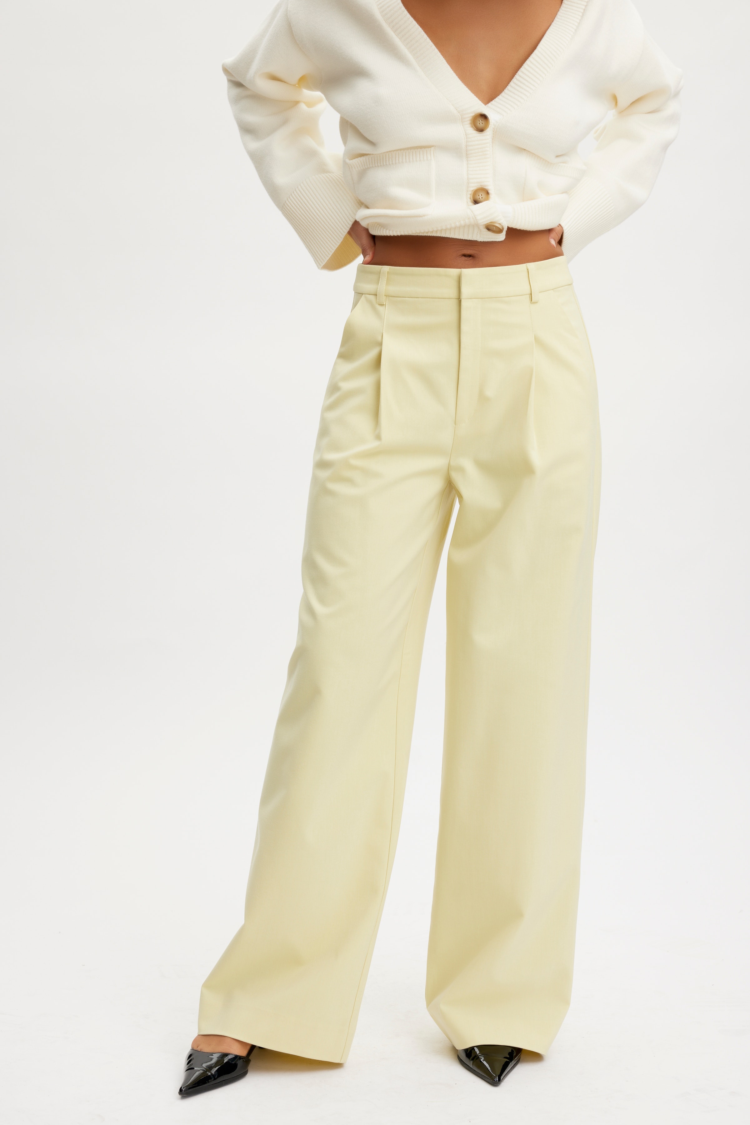 LorelaiGZ Trousers LOOKBOOK FRONT 10906975-120418