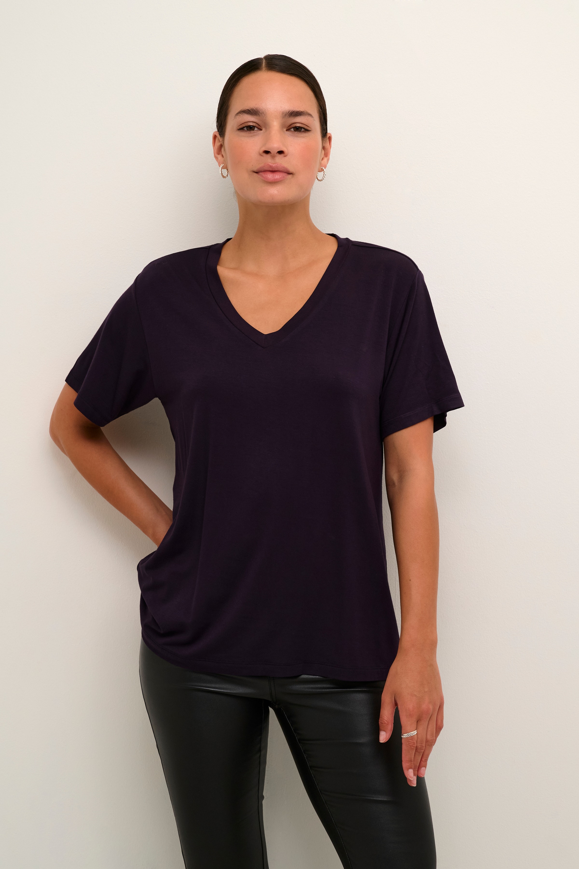 KAfrida T-shirt LOOKBOOK FRONT 10508581-106557