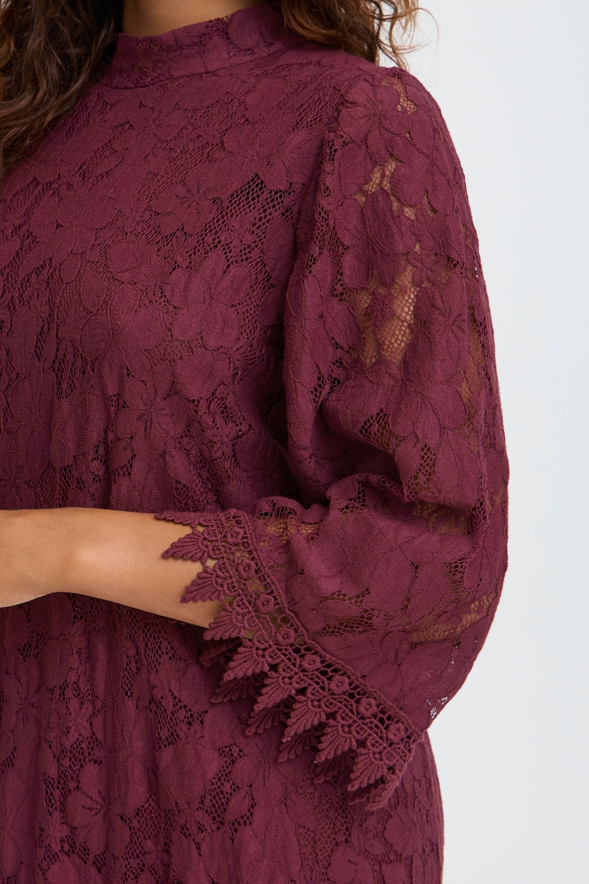 SBLAZERO Kjole LOOKBOOK DETAIL 22101083-191724