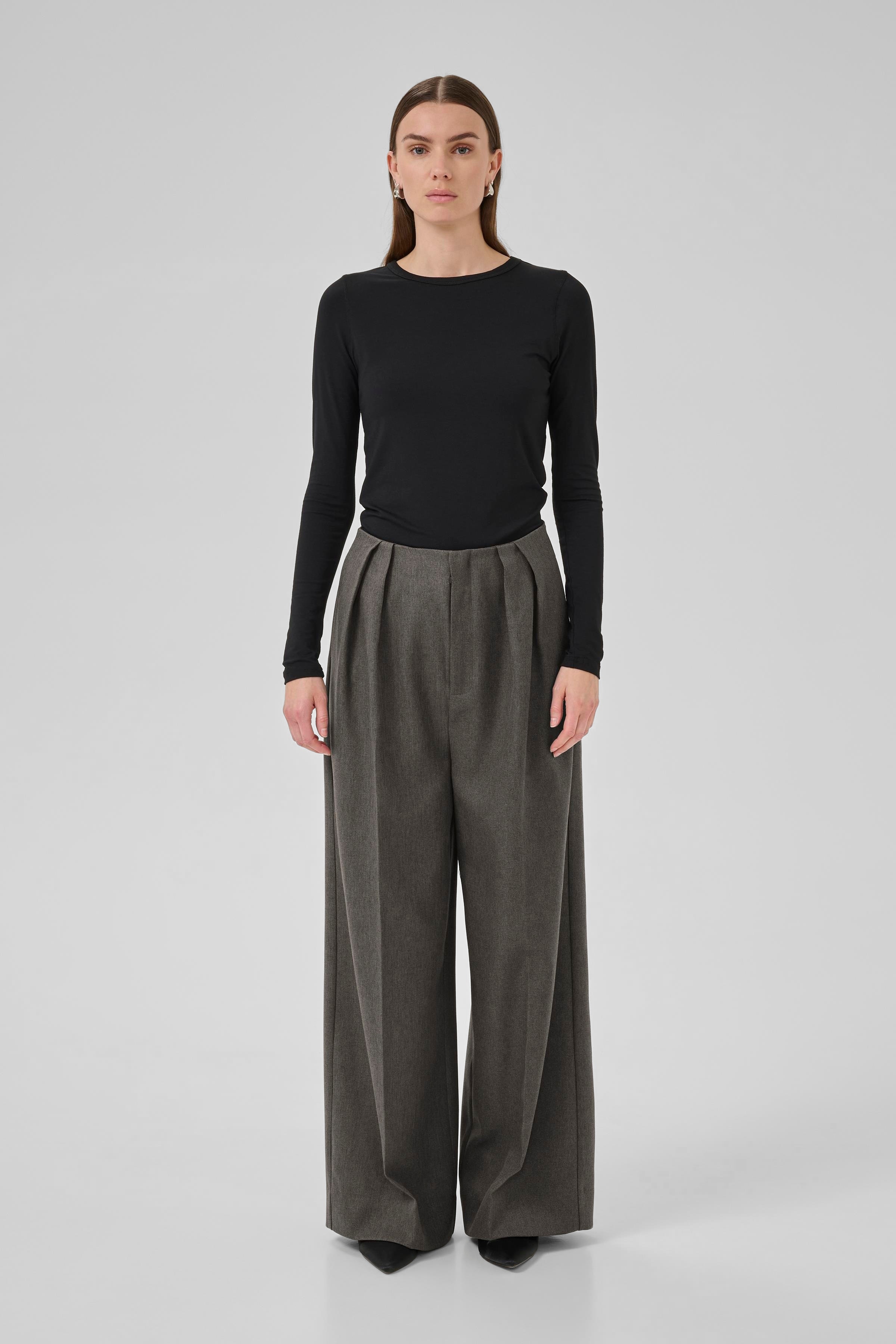 SpaceMW Trousers LOOKBOOK FRONT 10705279-193906
