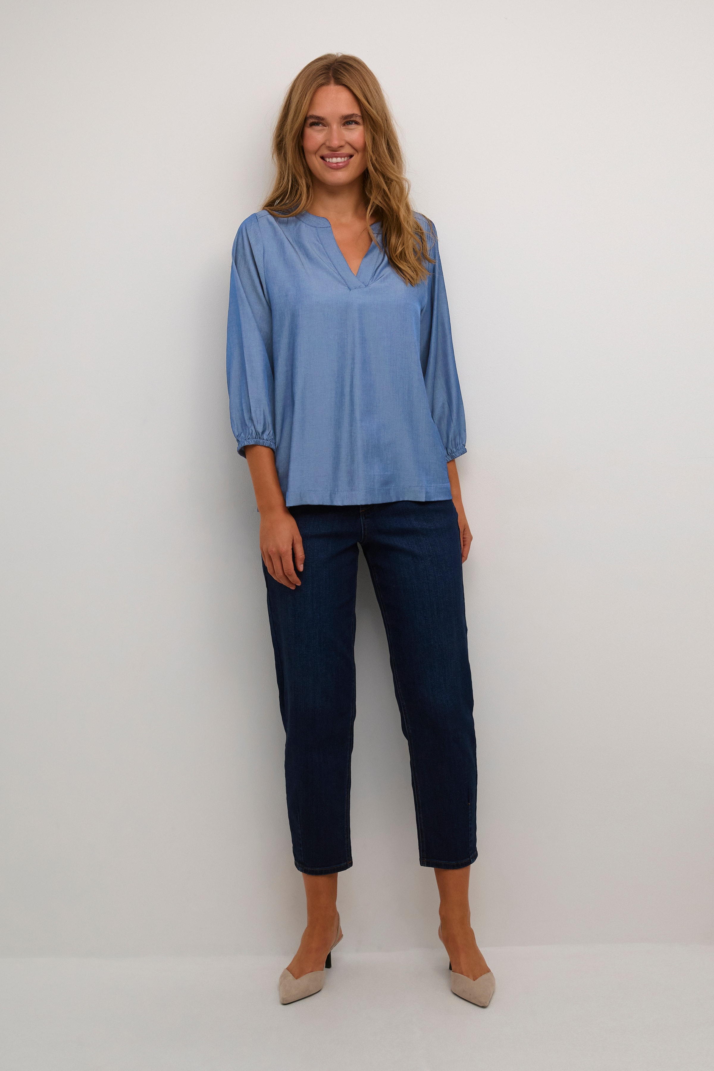 KAleonora Bluse LOOKBOOK FRONT 10508307-105382