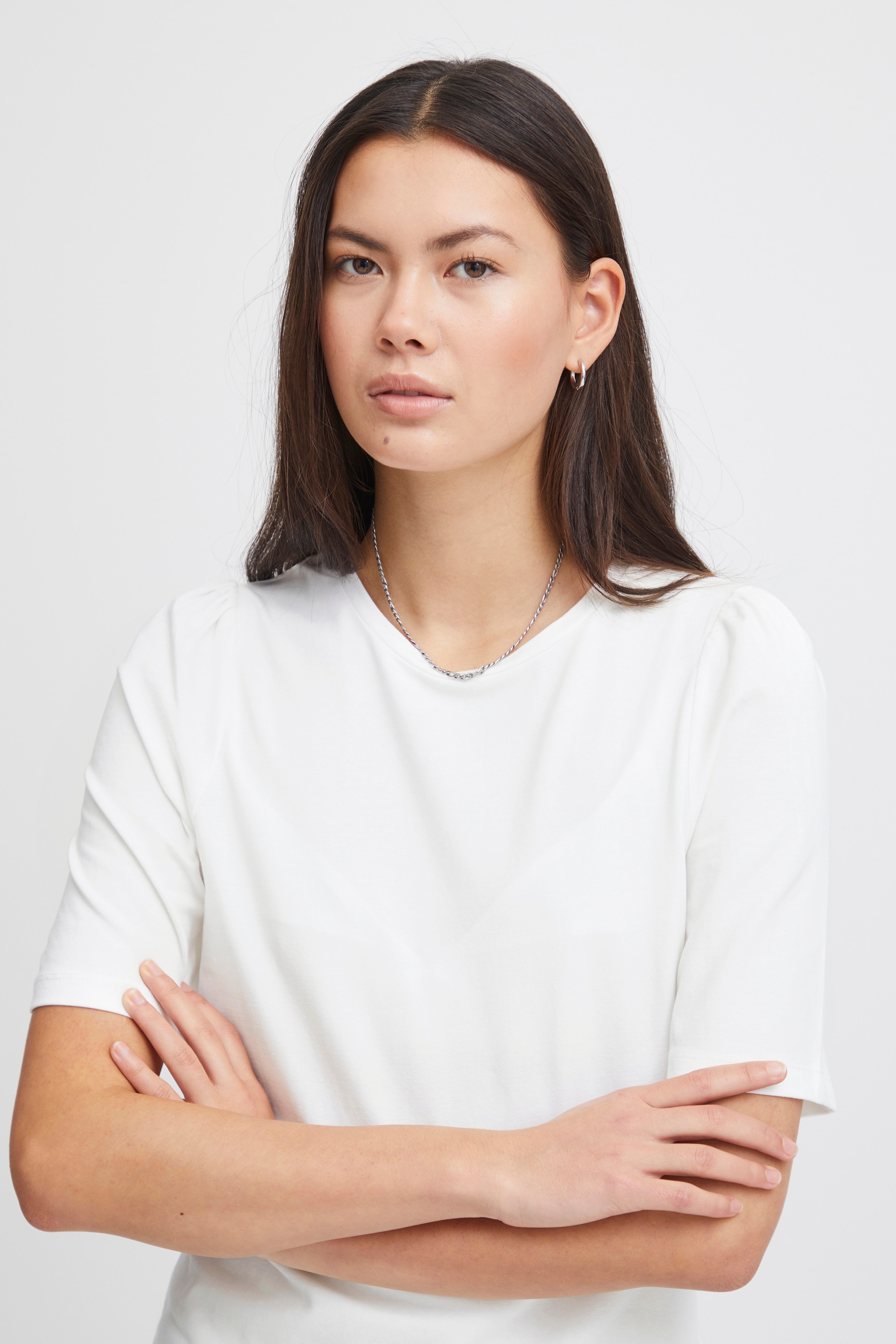 IHLILVINA T-shirt LOOKBOOK DETAIL 20120325-114201