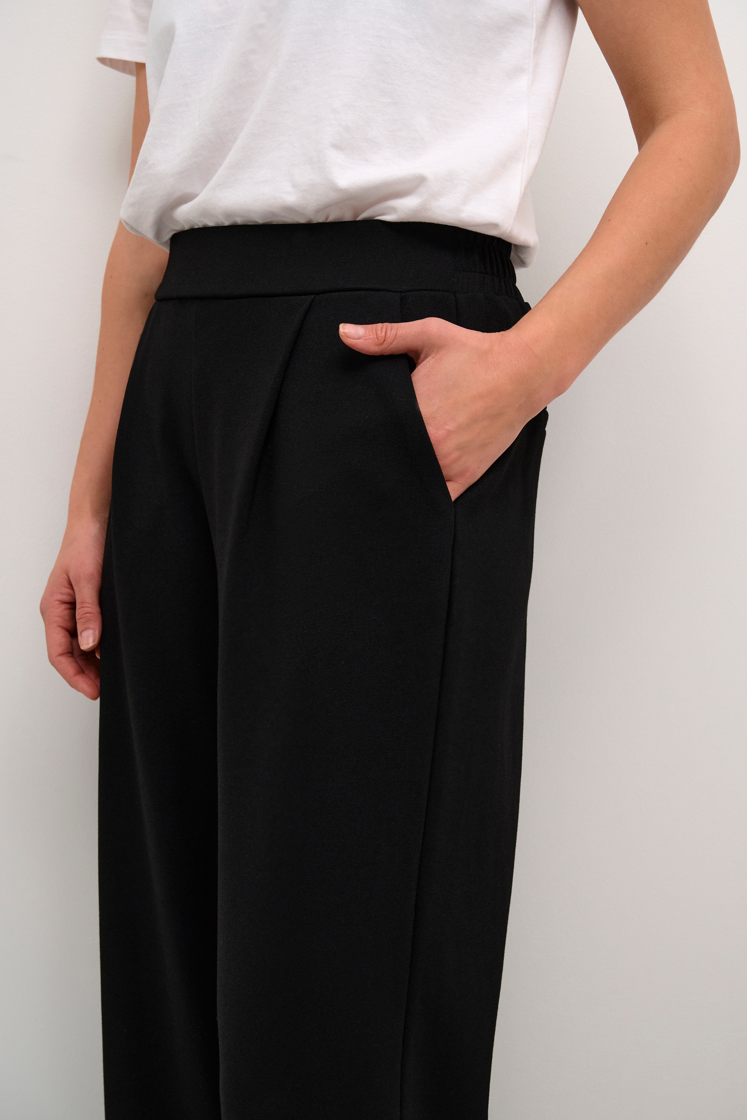 KAfrederikke Trousers LOOKBOOK DETAIL 10509210-100121