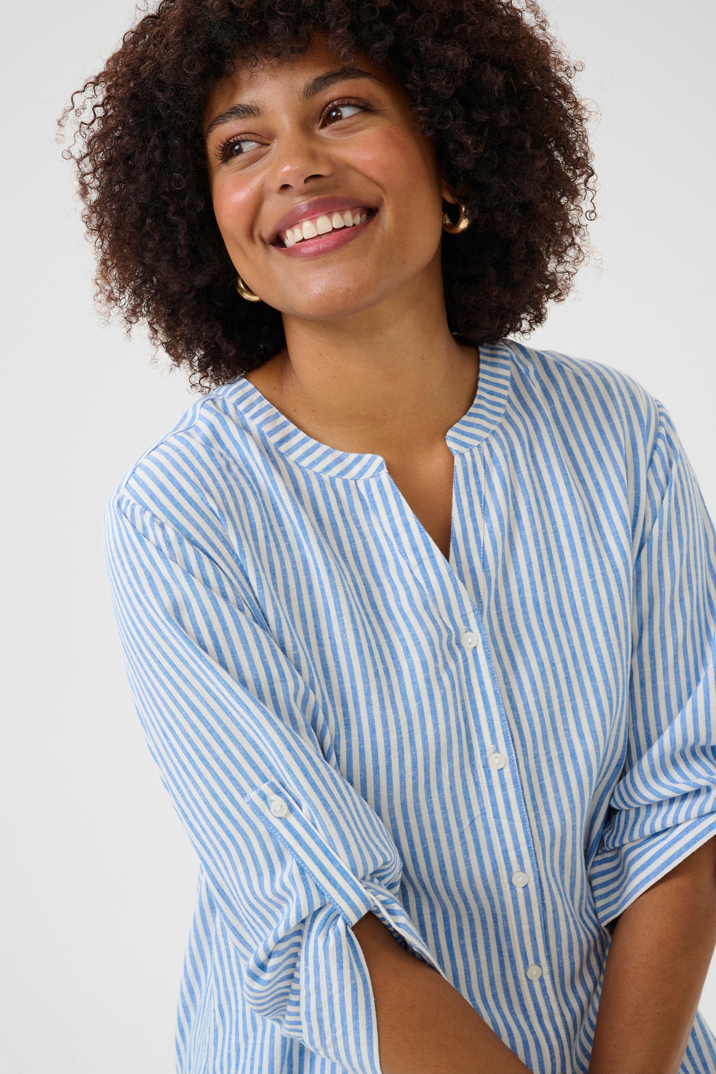 CRVenta Linen shirt LOOKBOOK DETAIL 10613835-104396