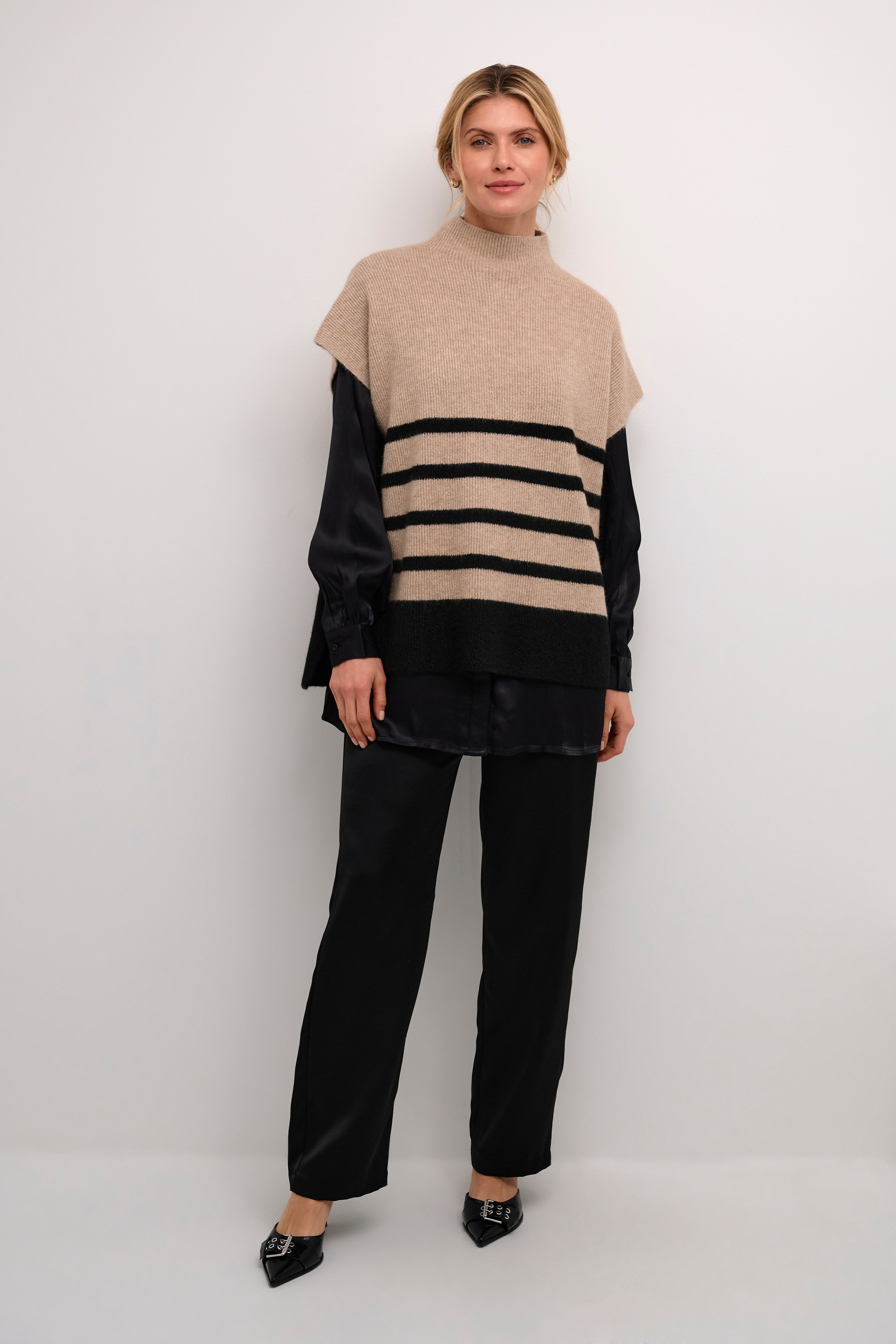 CRStari Slipover LOOKBOOK FRONT 10613066-106700