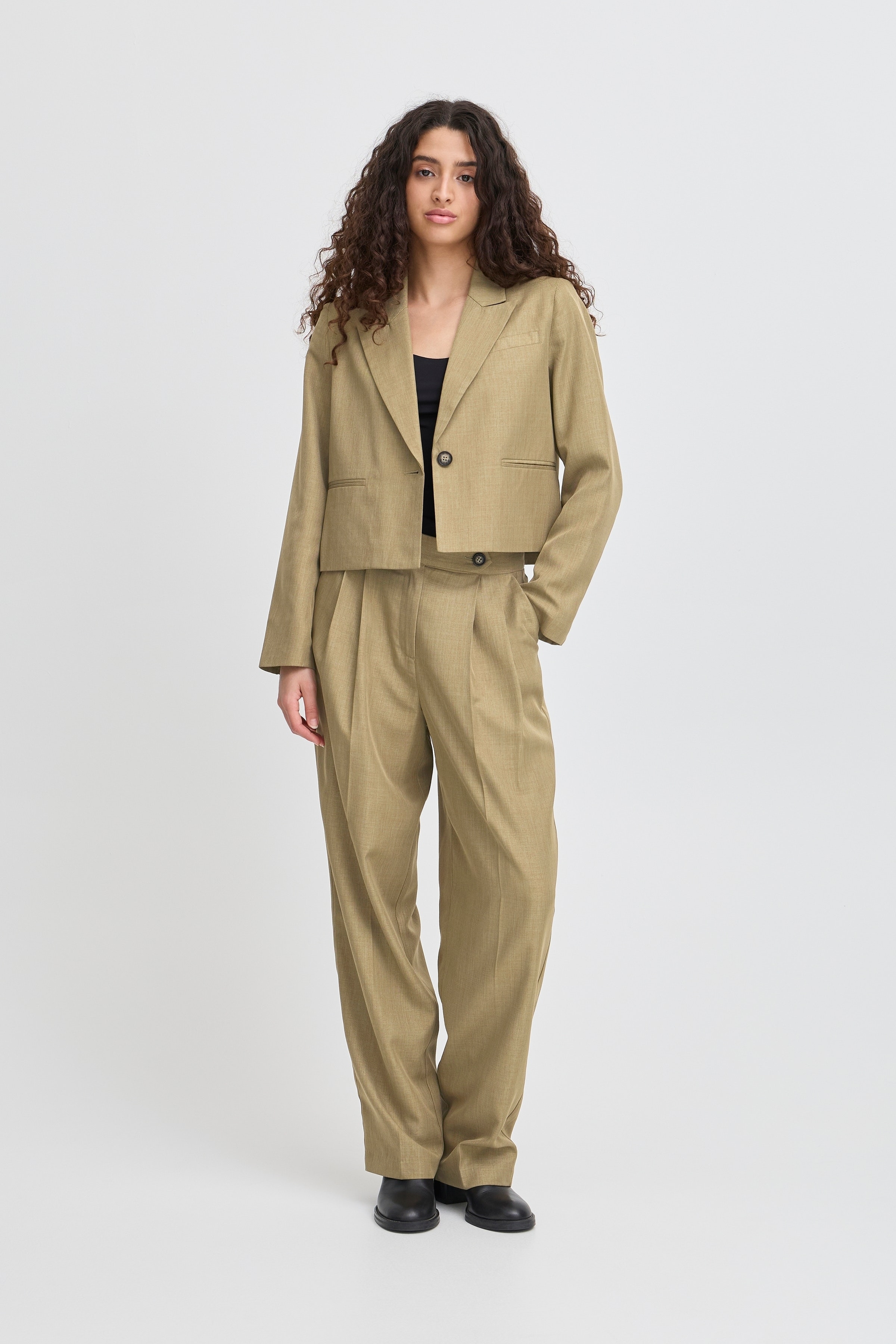 IHEZOLA Bukser LOOKBOOK FRONT 20124103-1705171