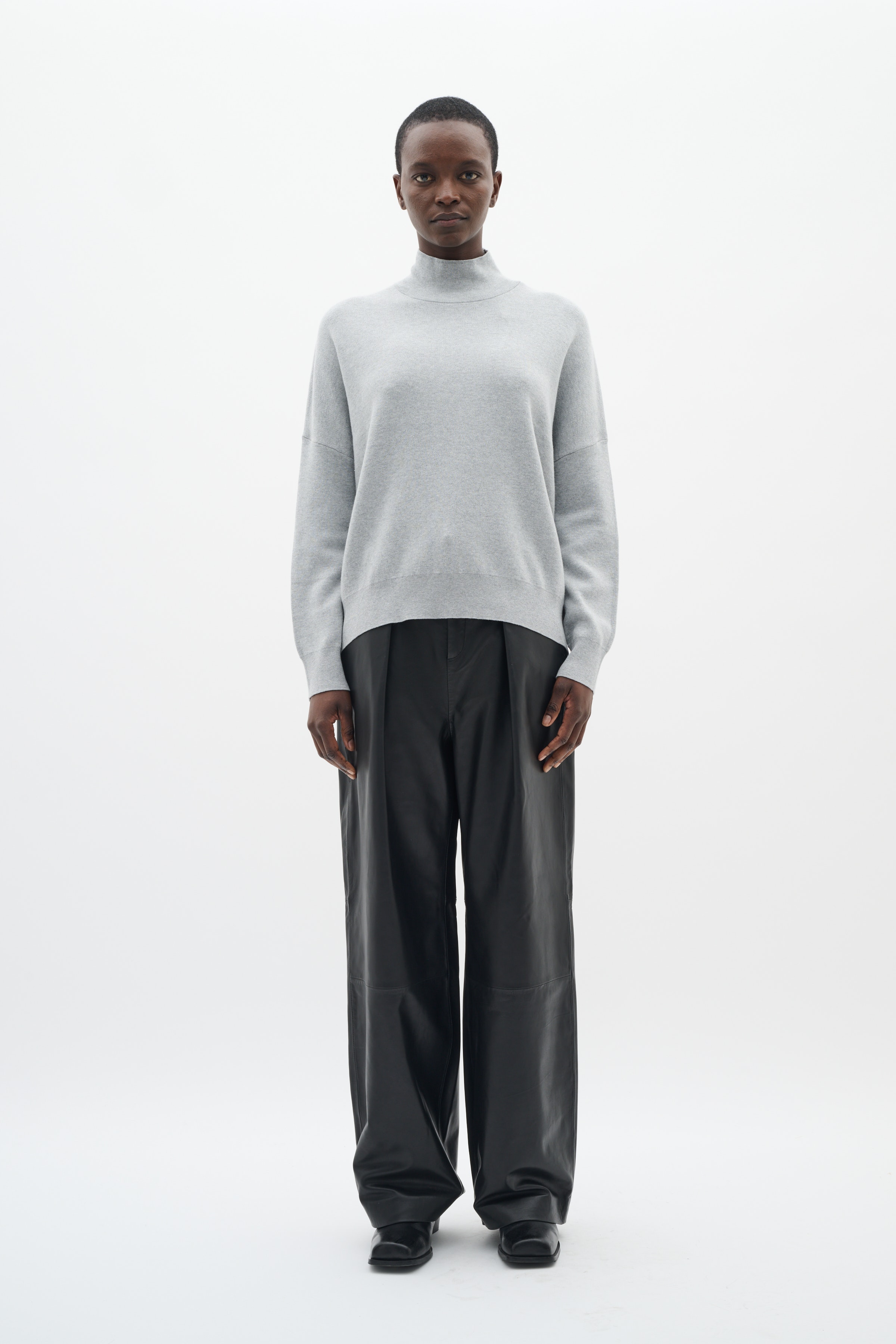 BrodiaIW Hose LOOKBOOK FRONT 30110997-194008