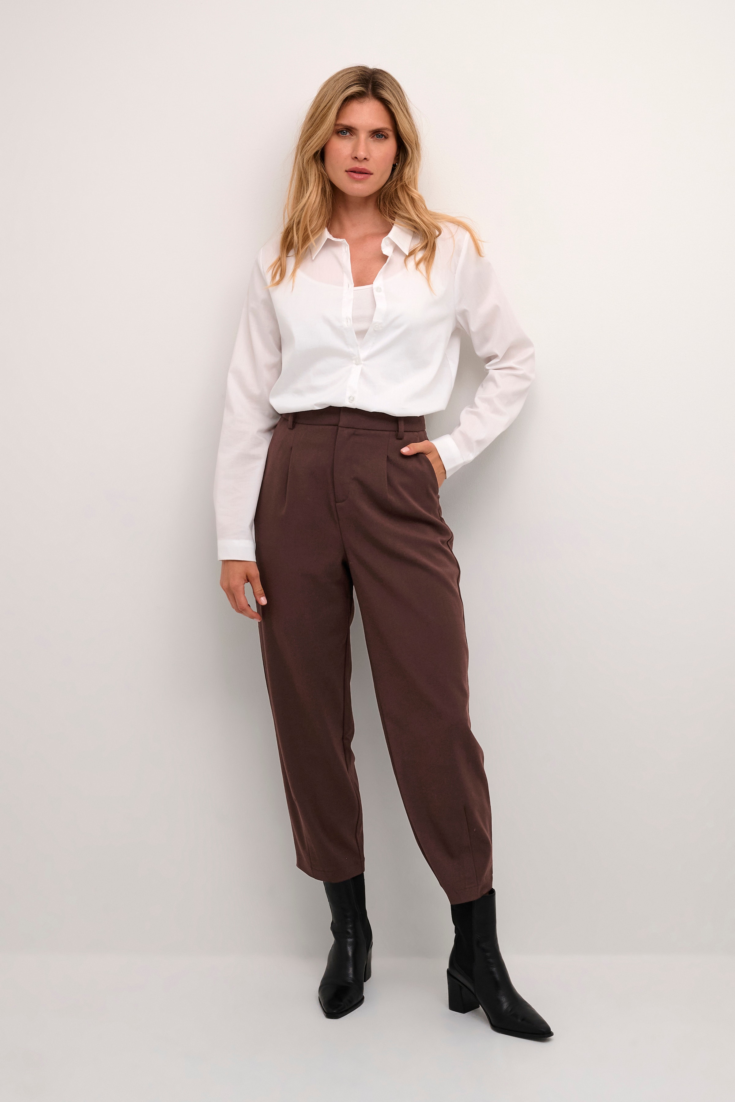 KAmerle Trousers LOOKBOOK FRONT 10504769-191016