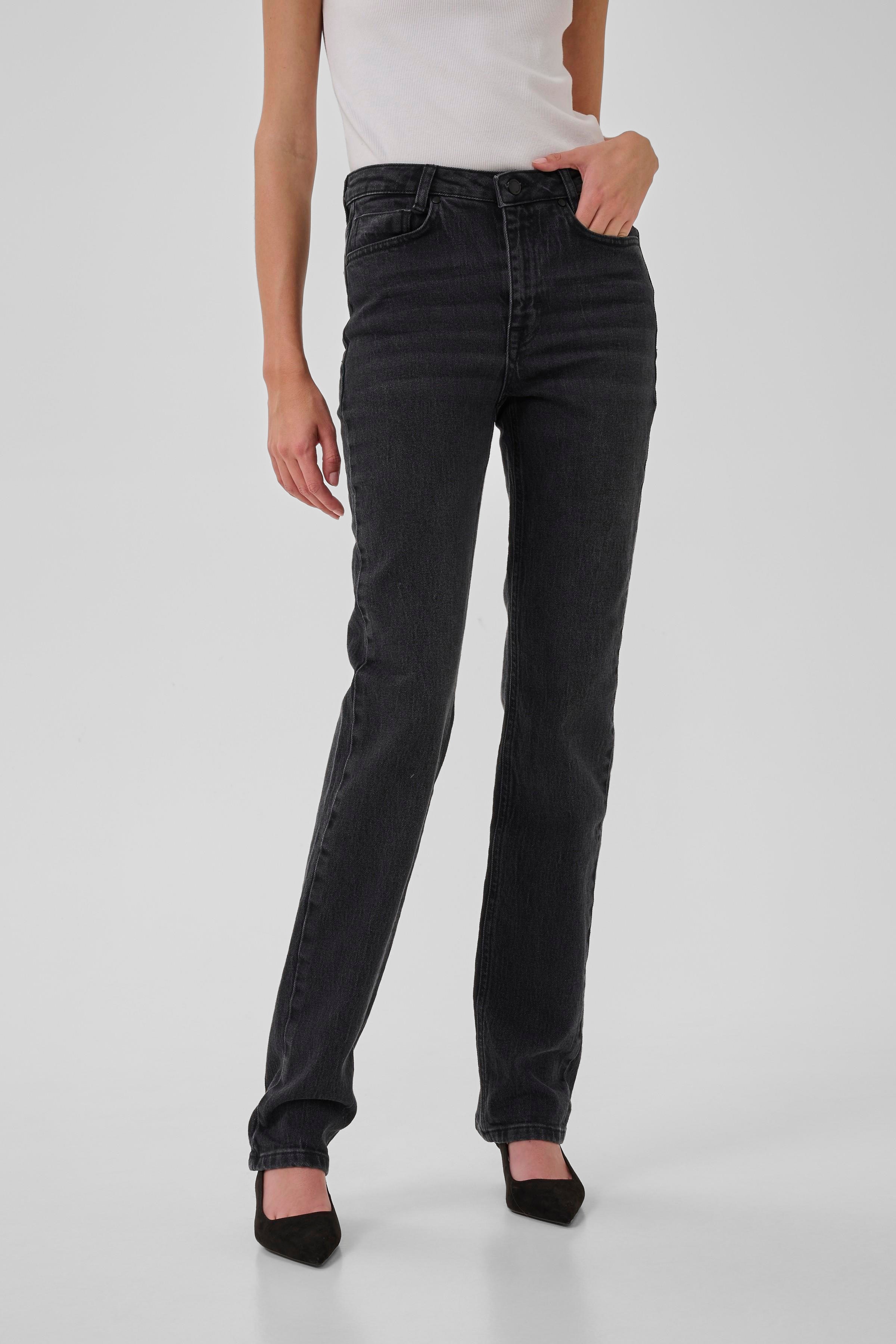 07 THE ISA HIGH STRAIGHT LOOKBOOK FRONT 10705264-100070