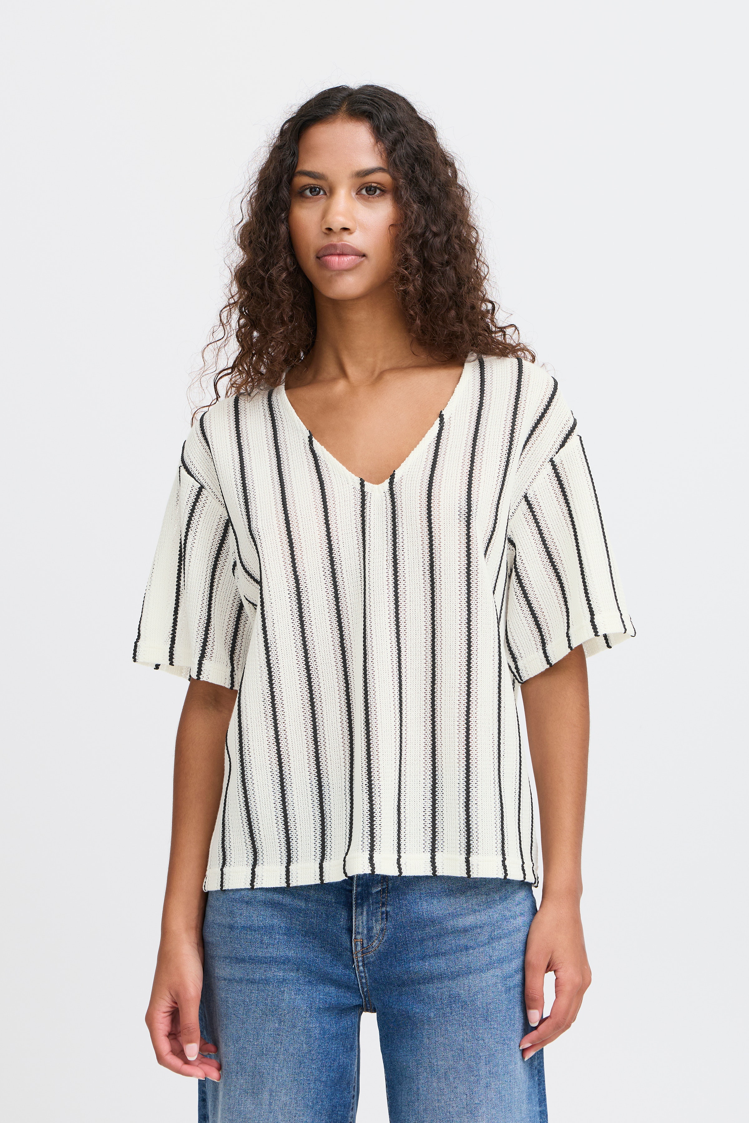 T-shirt LOOKBOOK FRONT 20122412-124301