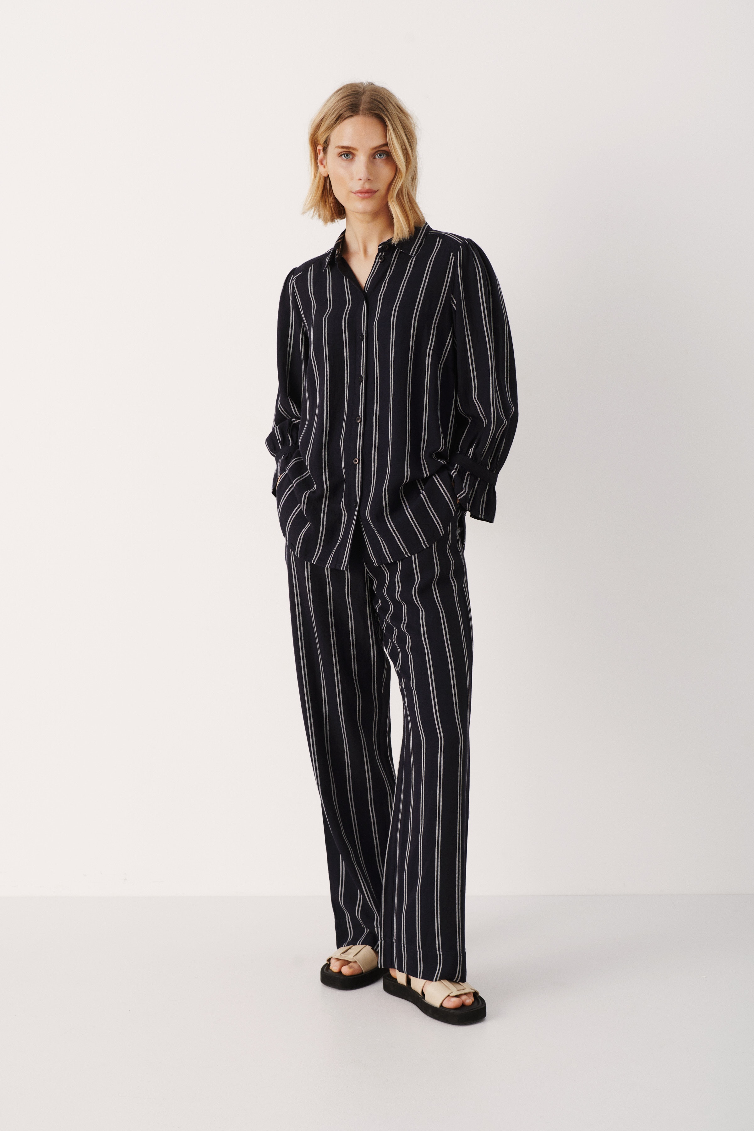 NesrinPW Casual buks LOOKBOOK FRONT 30306682-301239