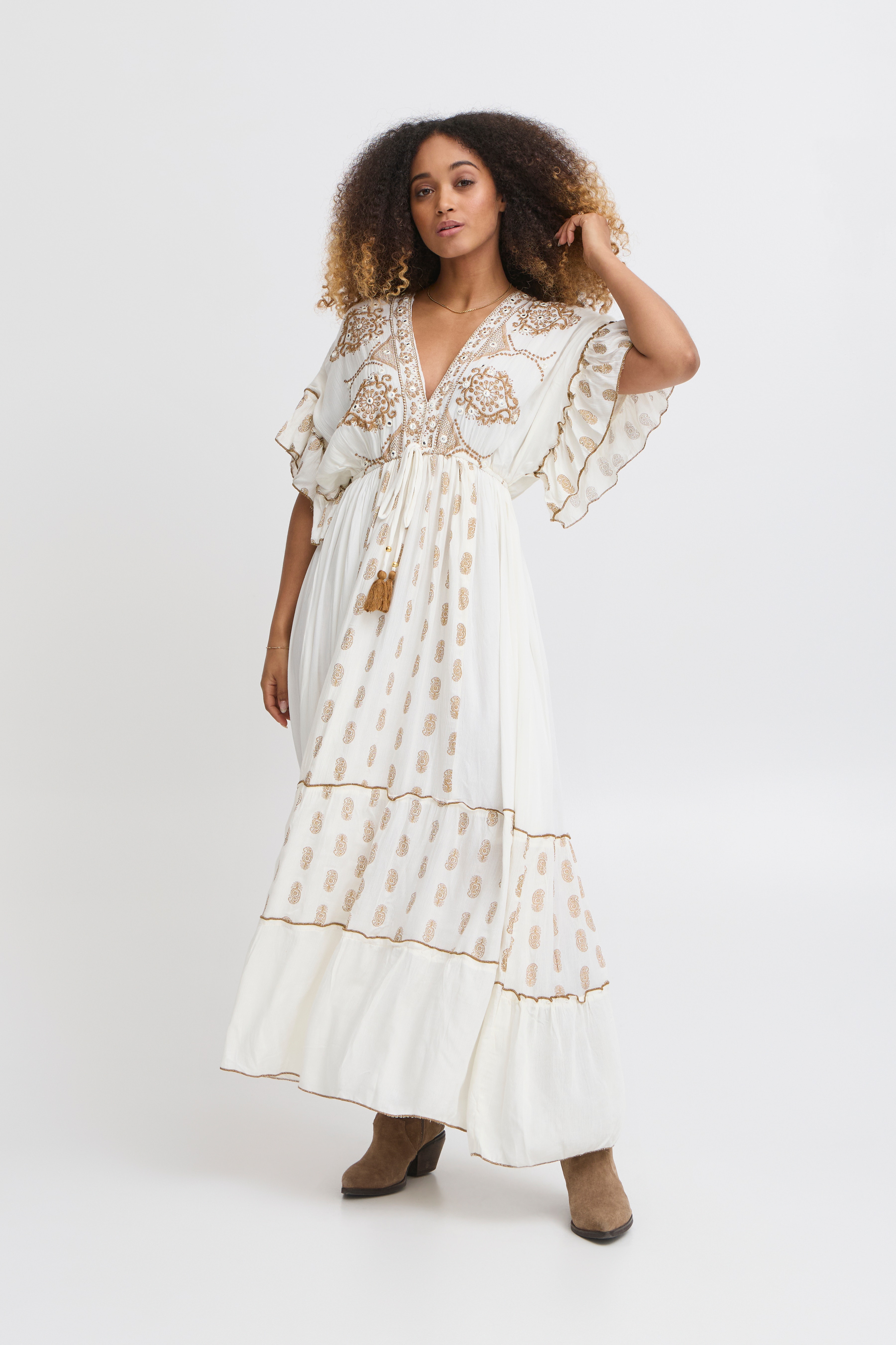 SBNIURA Kjole LOOKBOOK FRONT 22100949-110105
