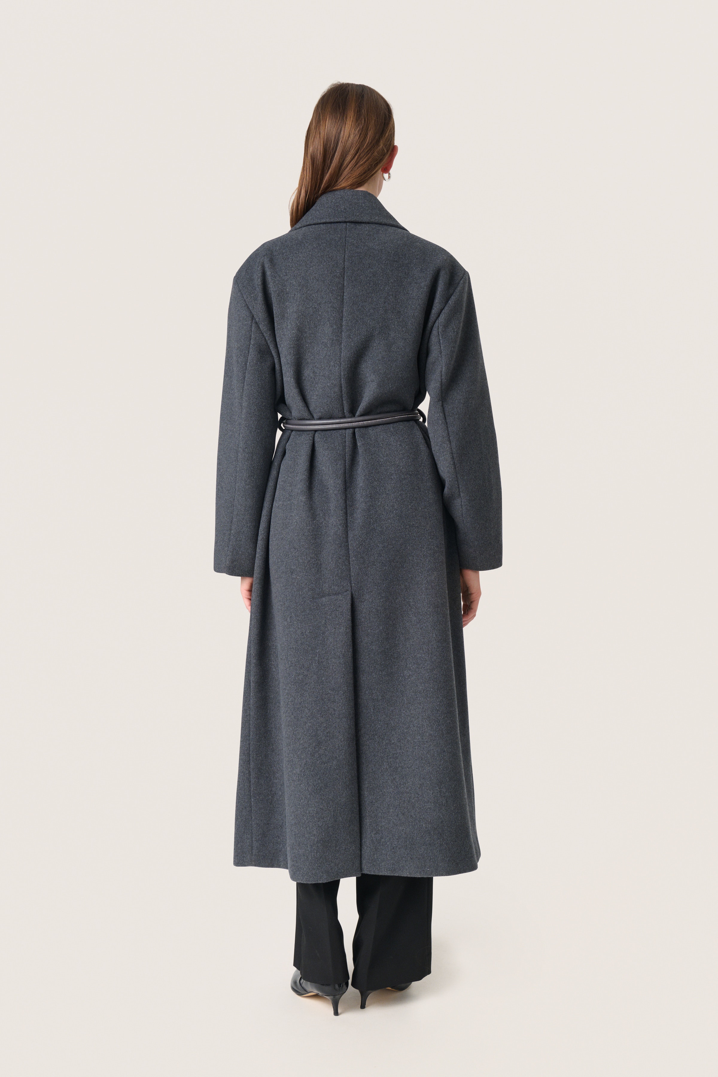 SLMafalda Coat LOOKBOOK BACK 30408264-303707