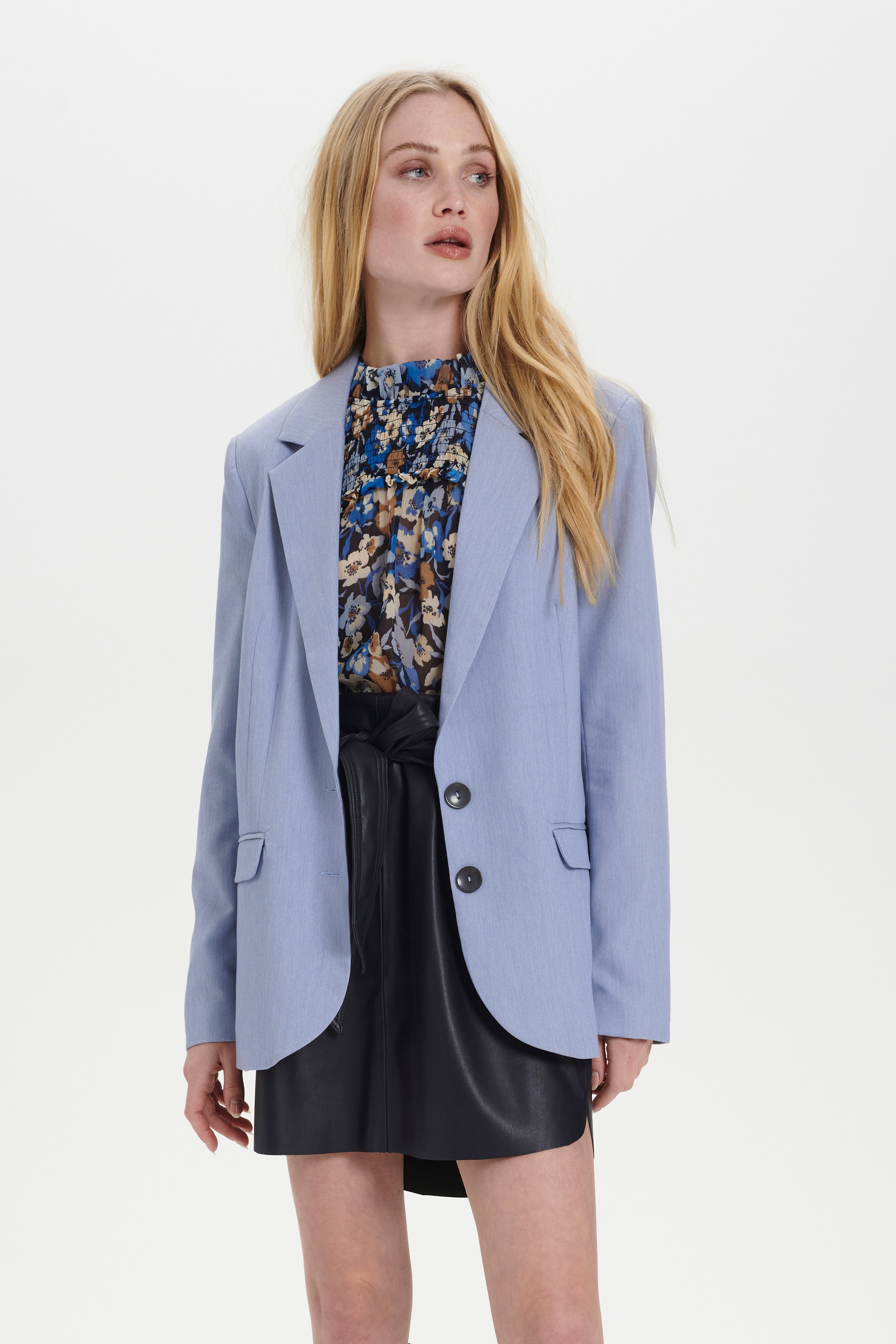 LivSZ Blazer LOCATION NONE 30511769-1441101