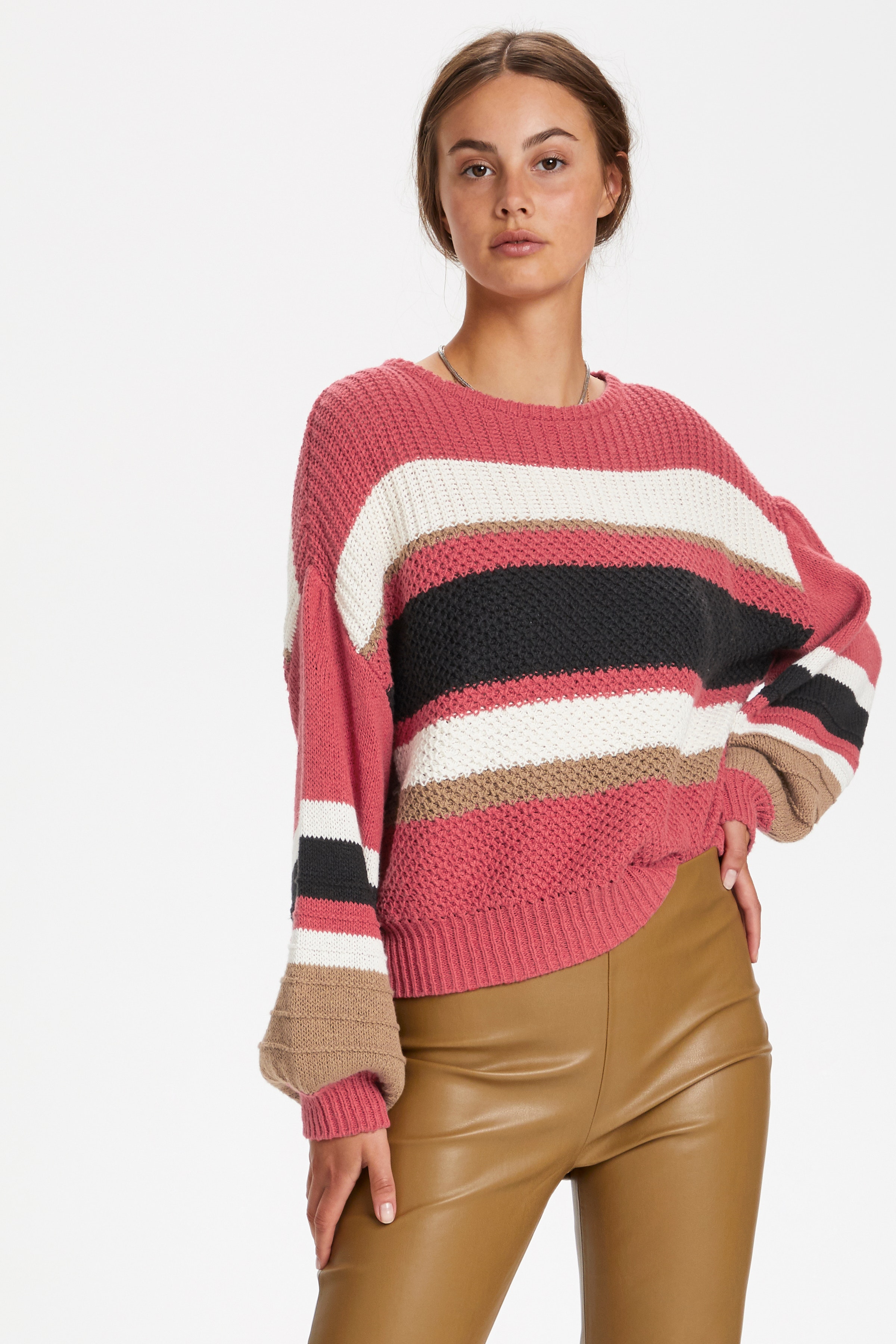 SLAstrid Stripe LOOKBOOK FRONT 30405329-181643