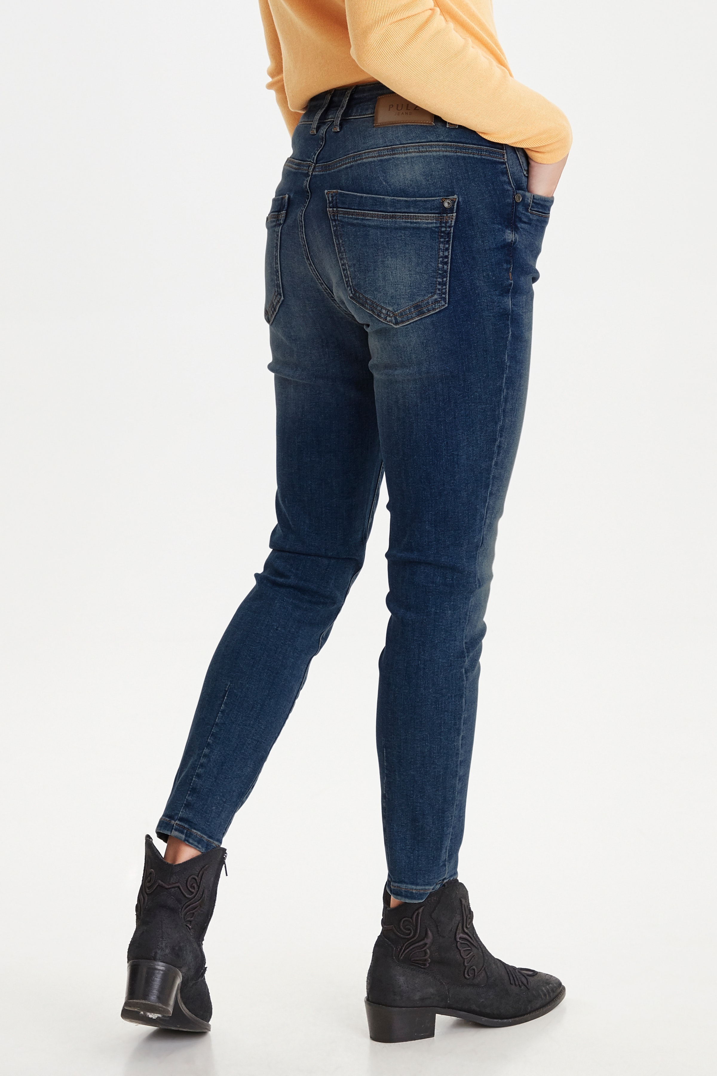 PzTenna Highwaist Jeans LOOKBOOK FRONT 50204537-5001901