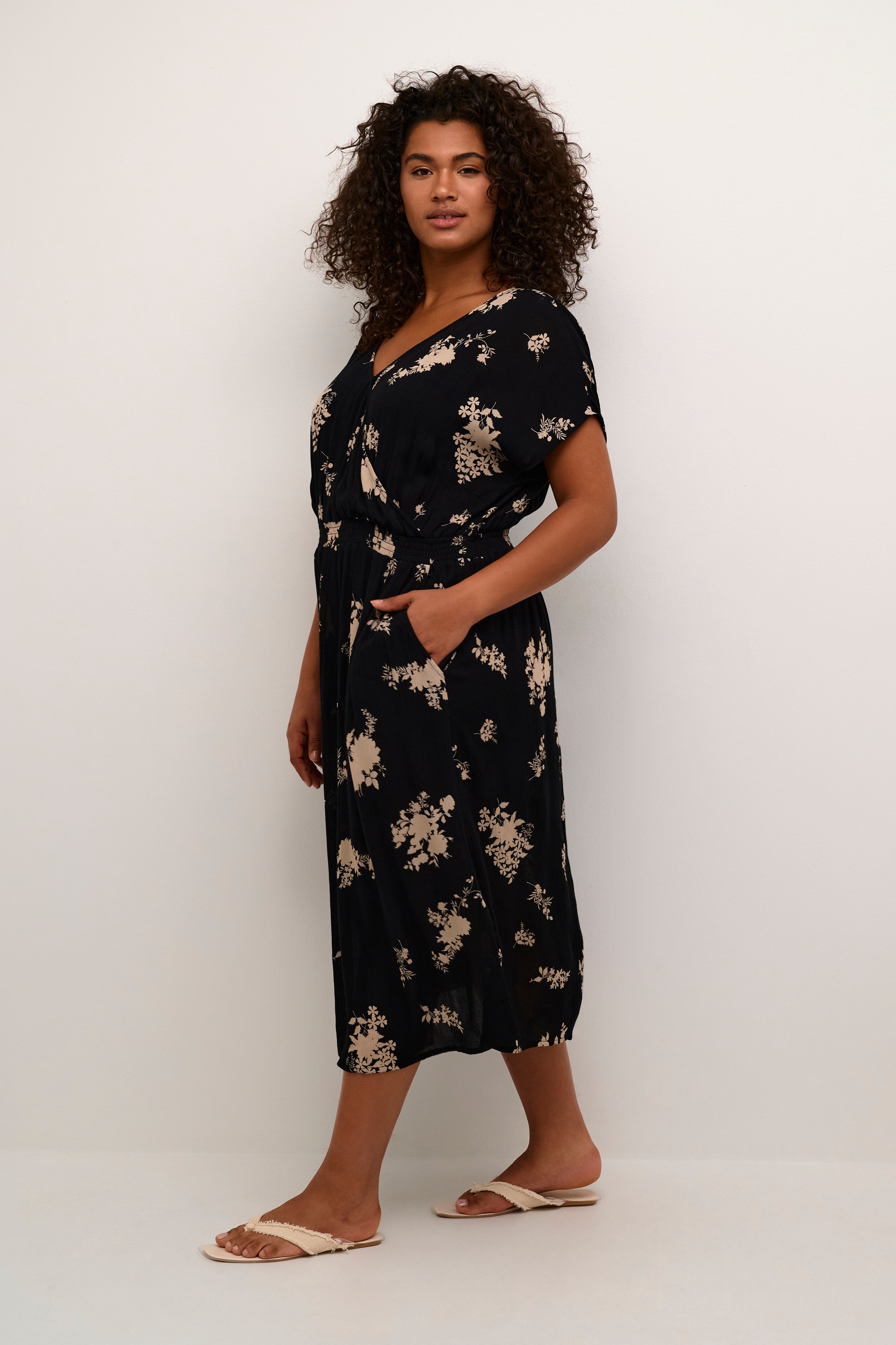 KCjenna Jurk LOOKBOOK FRONT 10582528-106367