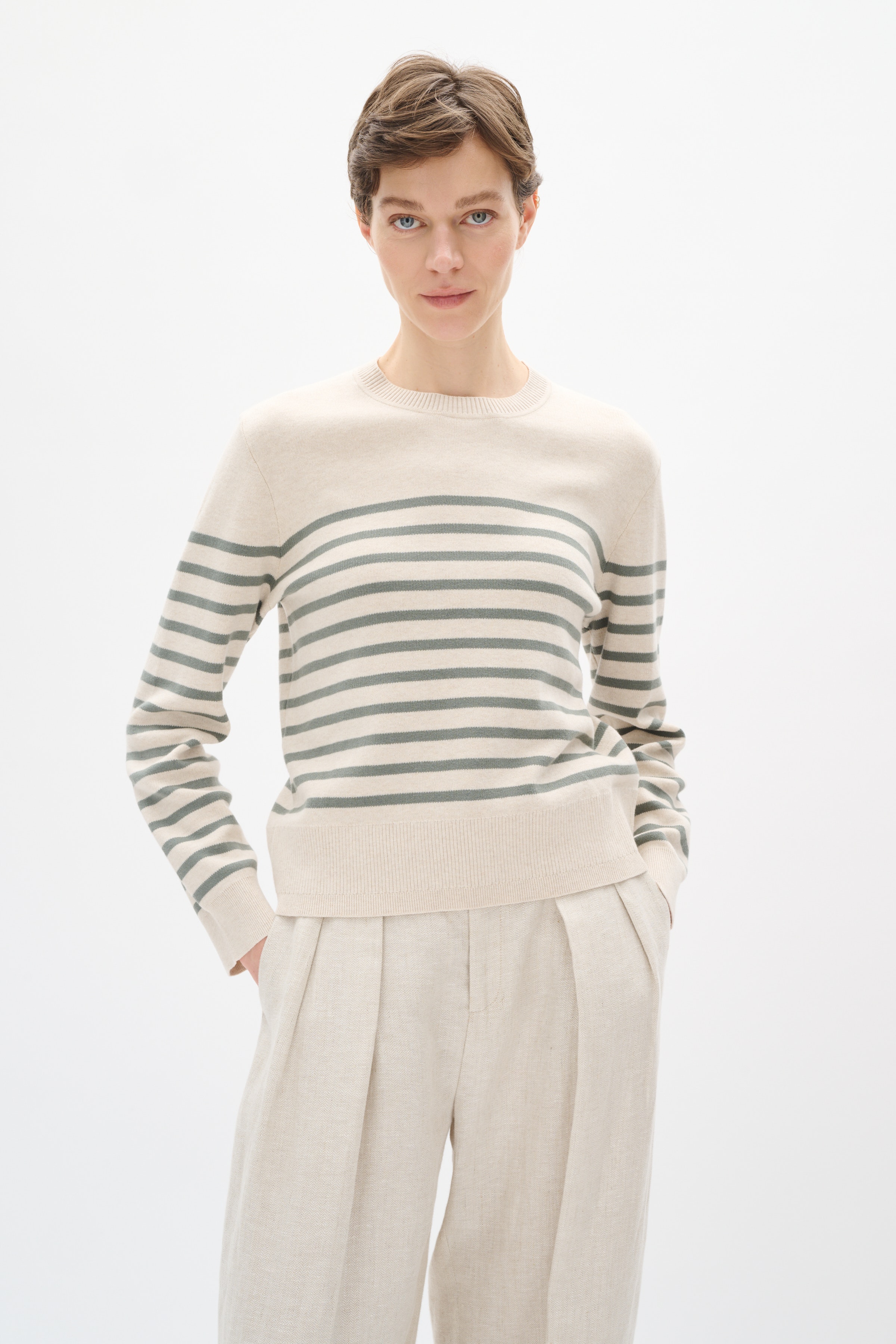 WallisIW Pullover LOOKBOOK FRONT 30110296-303570